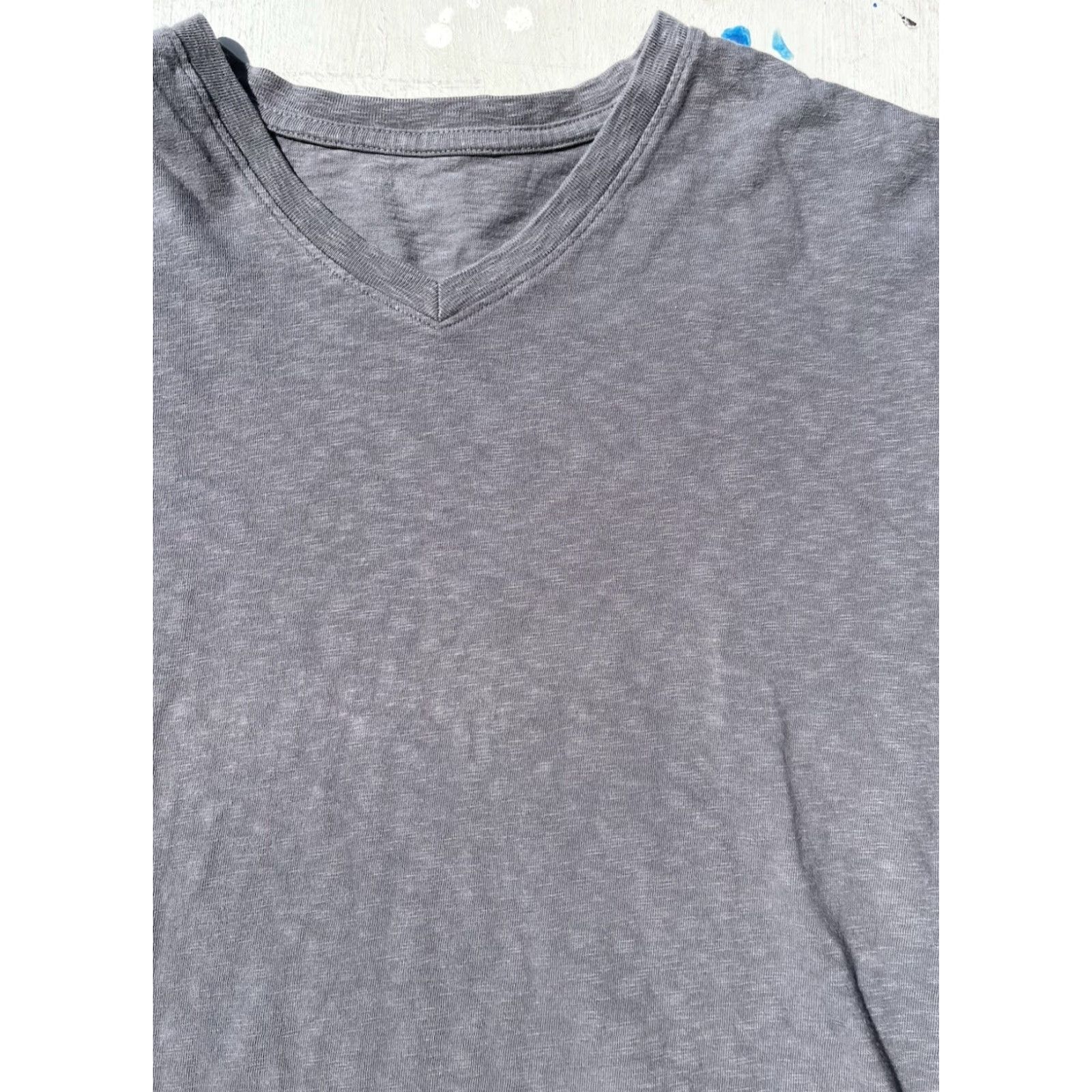 Vintage American Giant T-Shirt Gray Solid L Men V-Neck USA Low Key 90s City Classic Sports USA Shirt Size US L / EU 52-54 / 3 - 2 Thumbnail