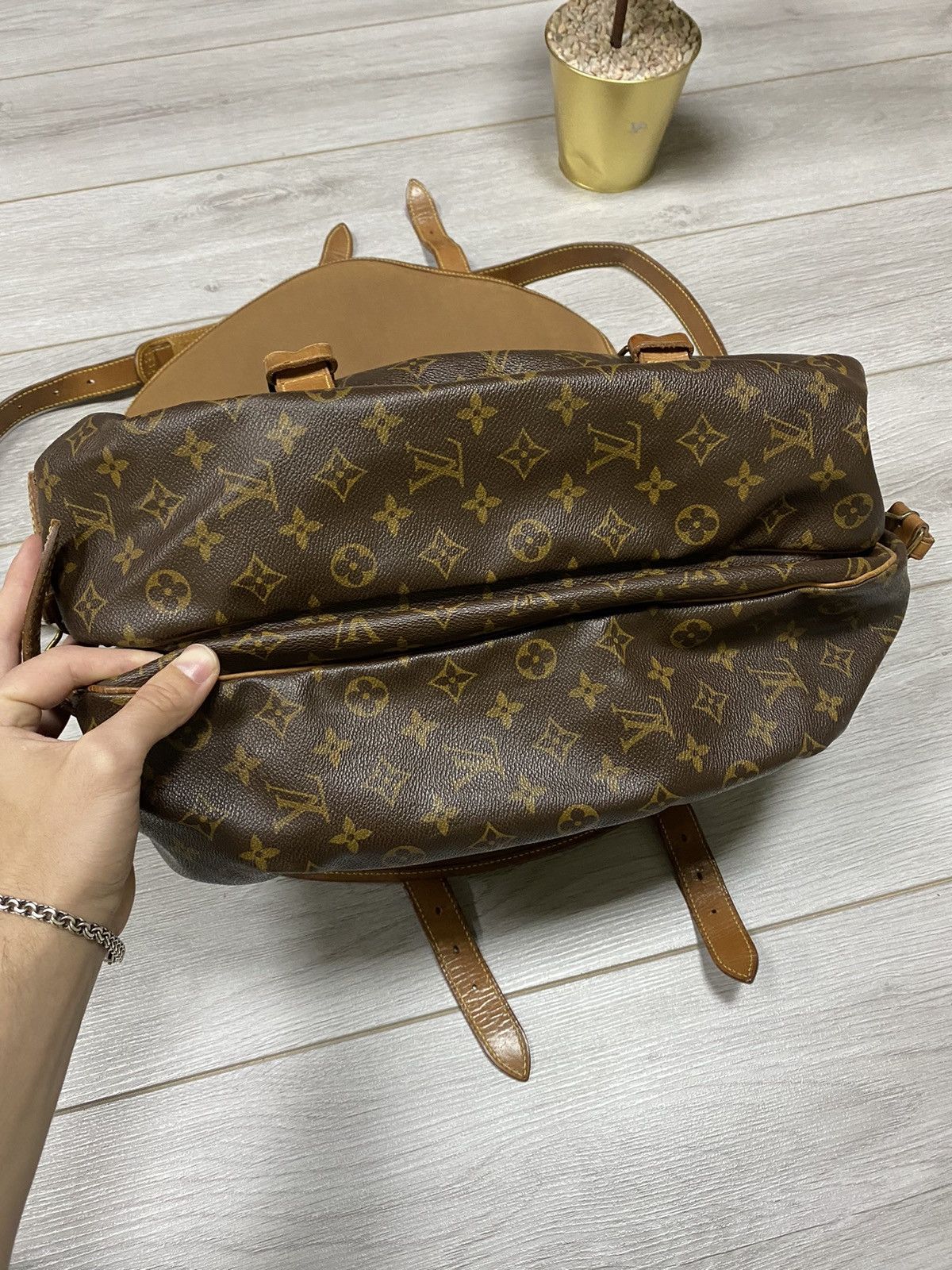 Louis Vuitton Louis Vuitton saumur crossbody bag LV monogram Size ONE SIZE - 11 Thumbnail
