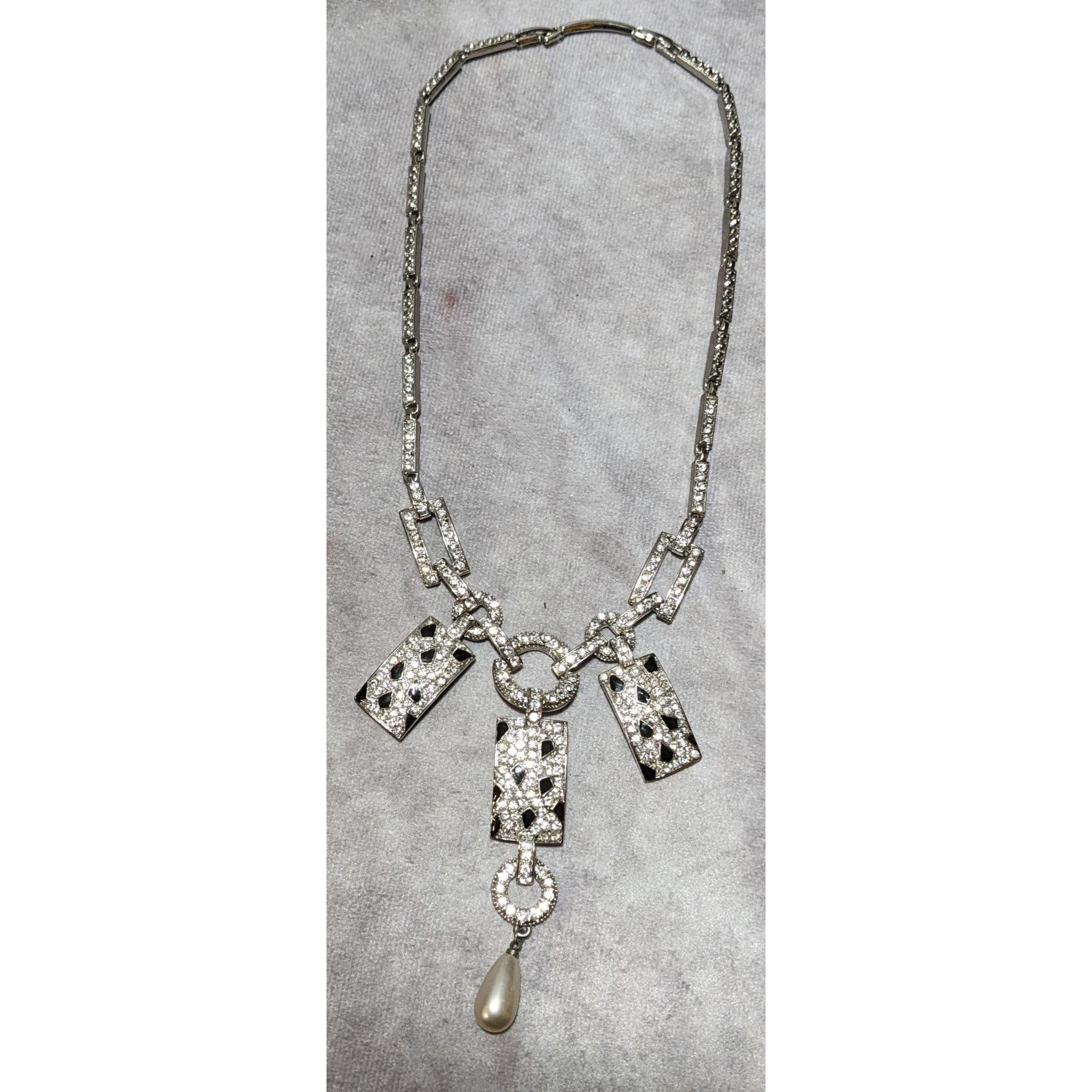 Other Retro Glam Silver Rhinestone Statement Necklace Size ONE SIZE - 10 Thumbnail