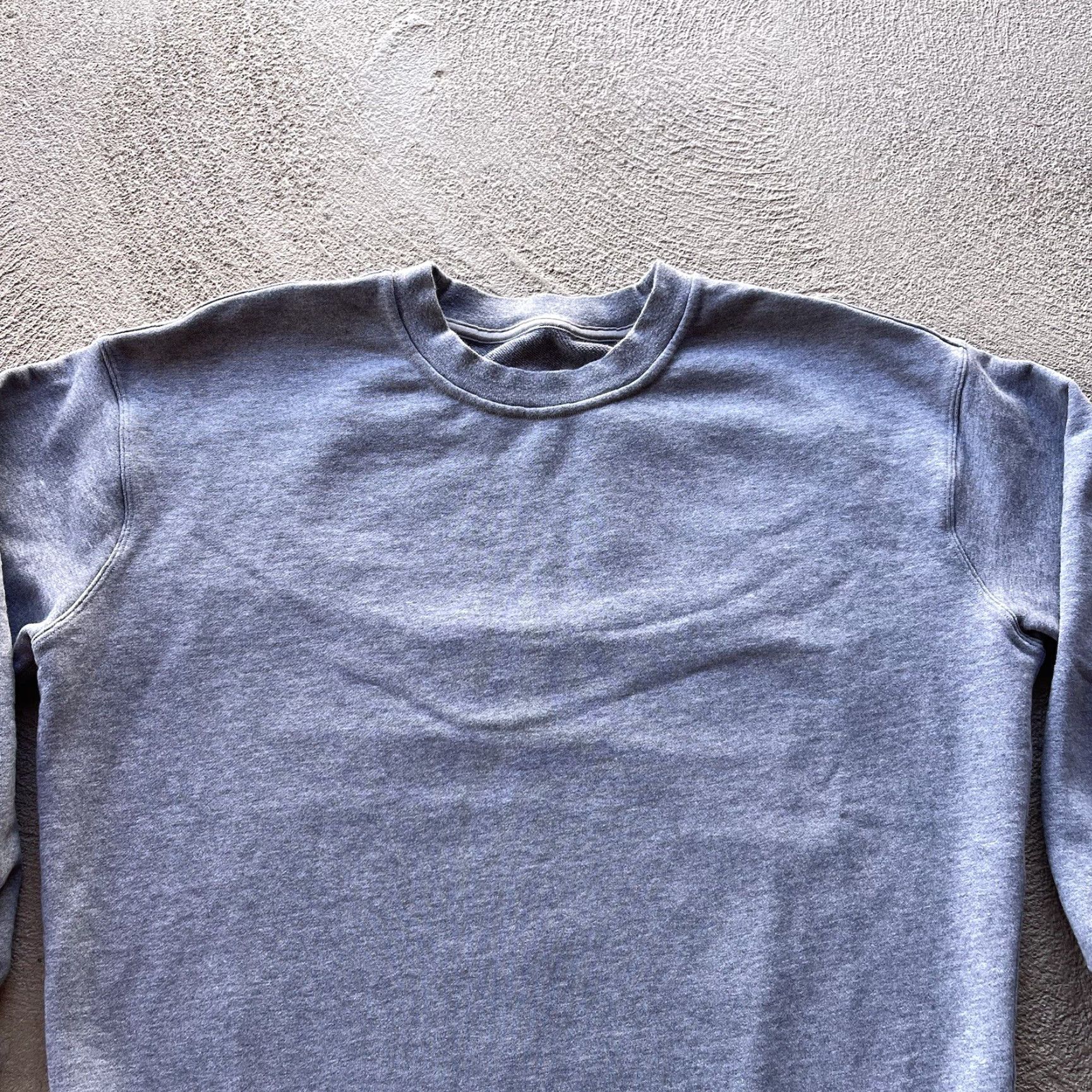 Lululemon Lululemon Sweatshirt Womens 8 Gray Oversized Crew Pullover Activewear Logo Size M / US 6-8 / IT 42-44 - 2 Thumbnail