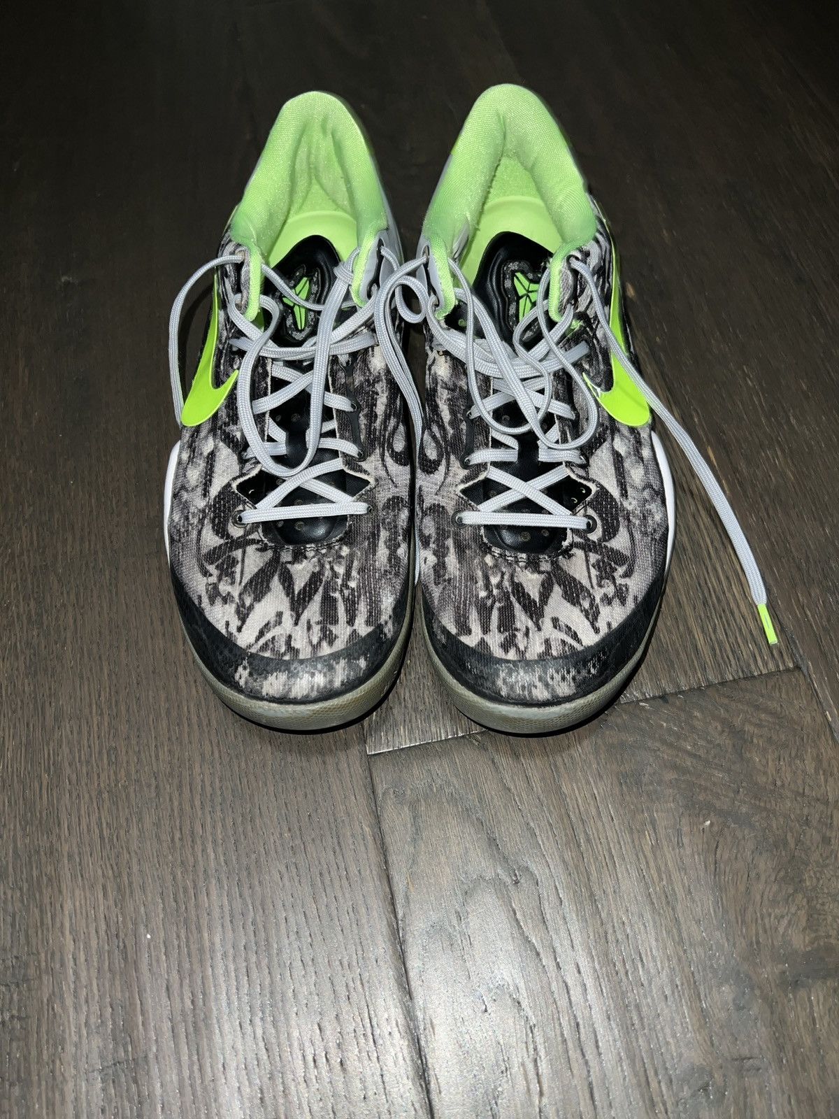 Nike 2013 Nike Kobe 8 Graffiti basketball shoes / grey / lime Size US 11 / EU 44 - 3 Thumbnail