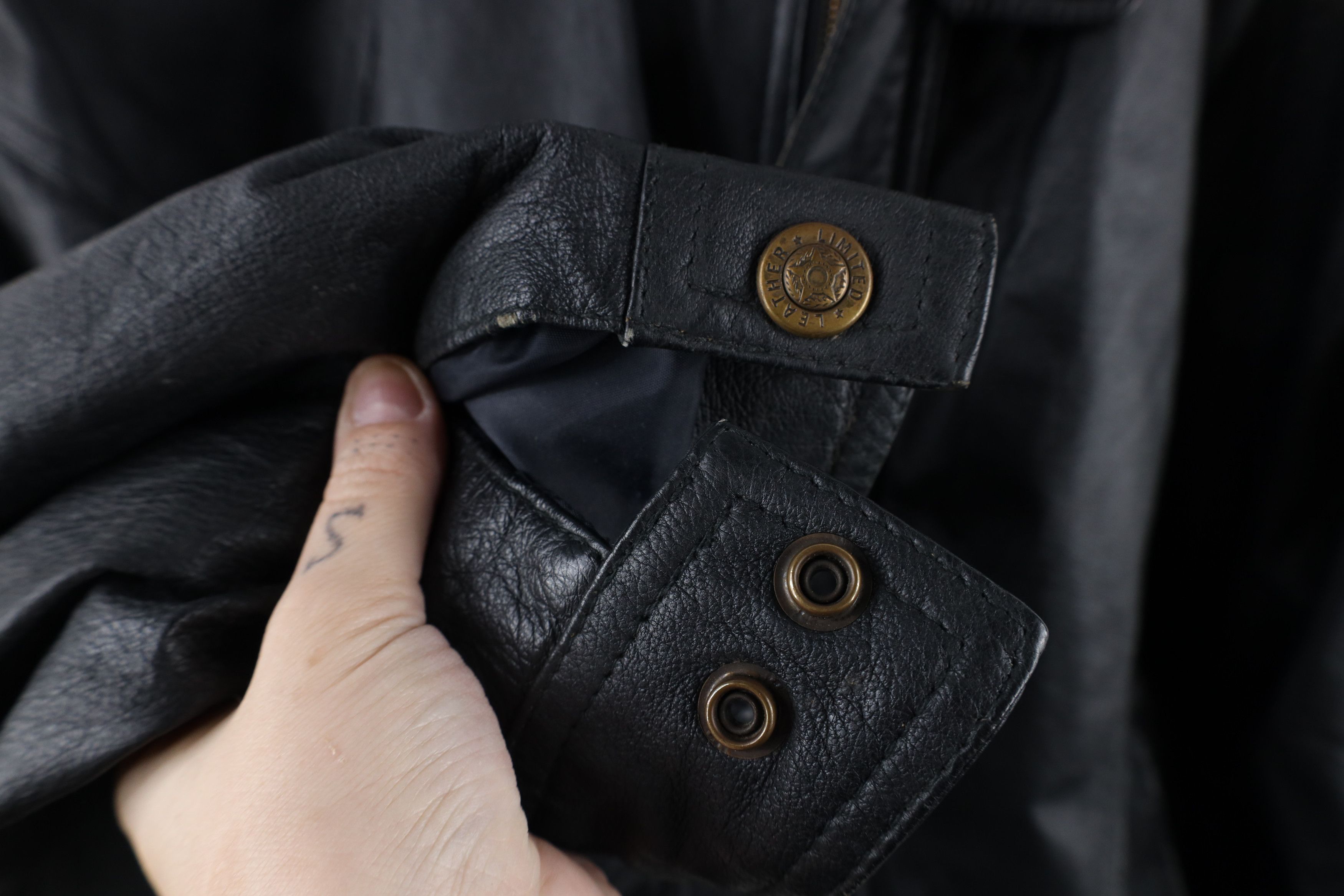 Vintage Vintage 90s Streetwear Leather Flight Bomber Jacket Black Size US M / EU 48-50 / 2 - 6 Thumbnail