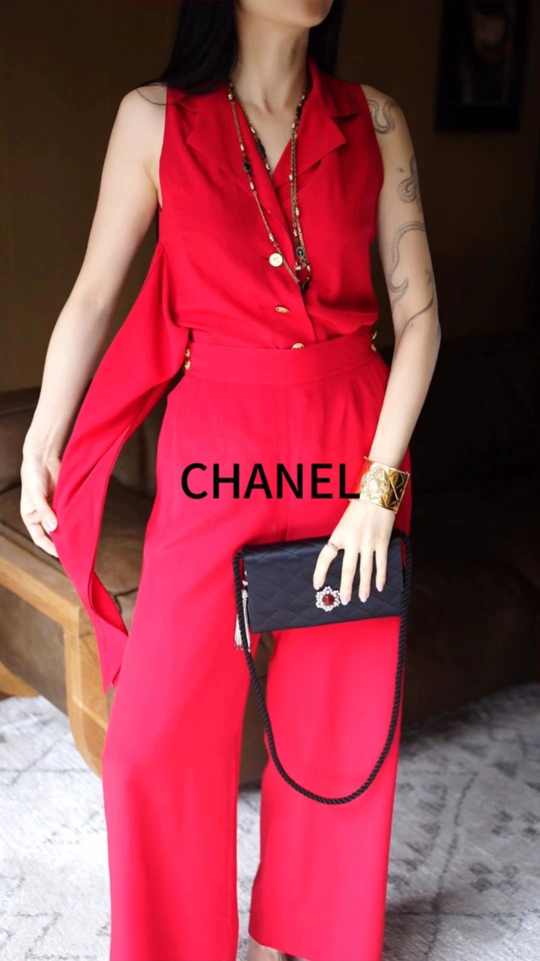 Chanel Chanel Vintage Red Silk Clover Button Wide-Leg Set Size 38 Size S / US 4 / IT 40 - 1 Thumbnail