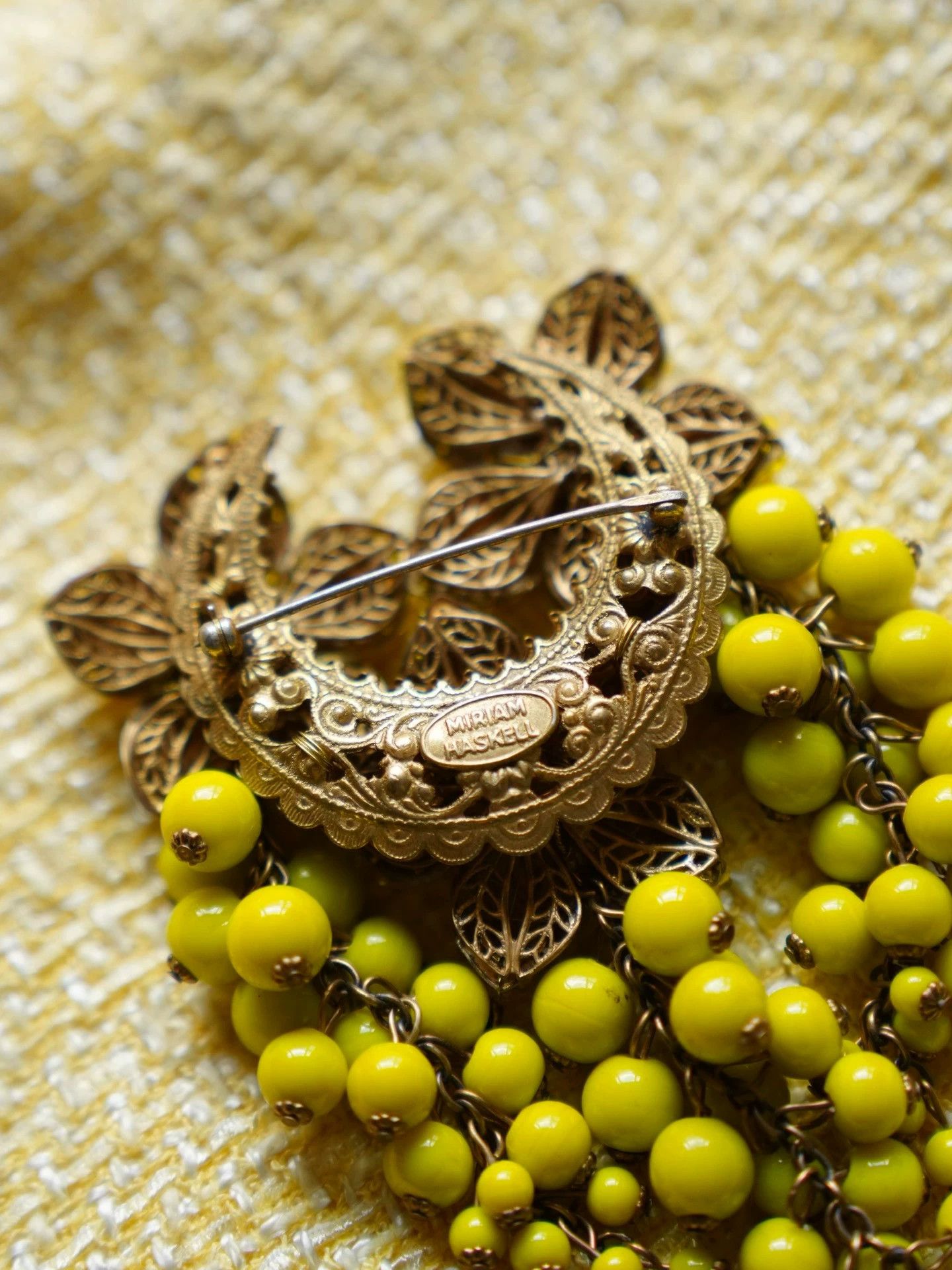 Other Miram Haskell 1940s/50s Yellow Glass Floral Brooch Earring Set Size ONE SIZE - 7 Thumbnail