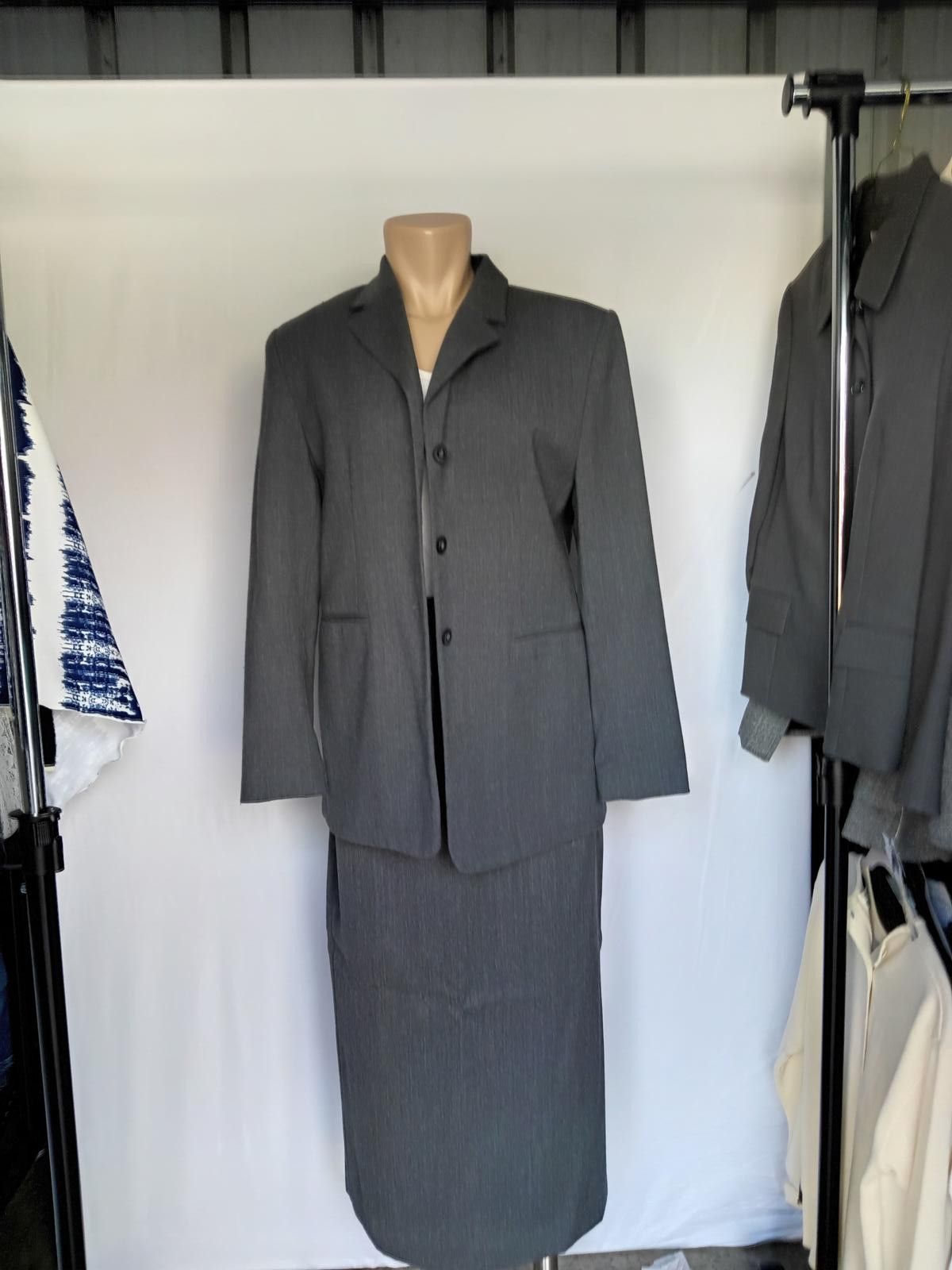 Designer BICE Women's Gray Suit Set - Size 10 Size L / US 10 / IT 46 - 1 Thumbnail