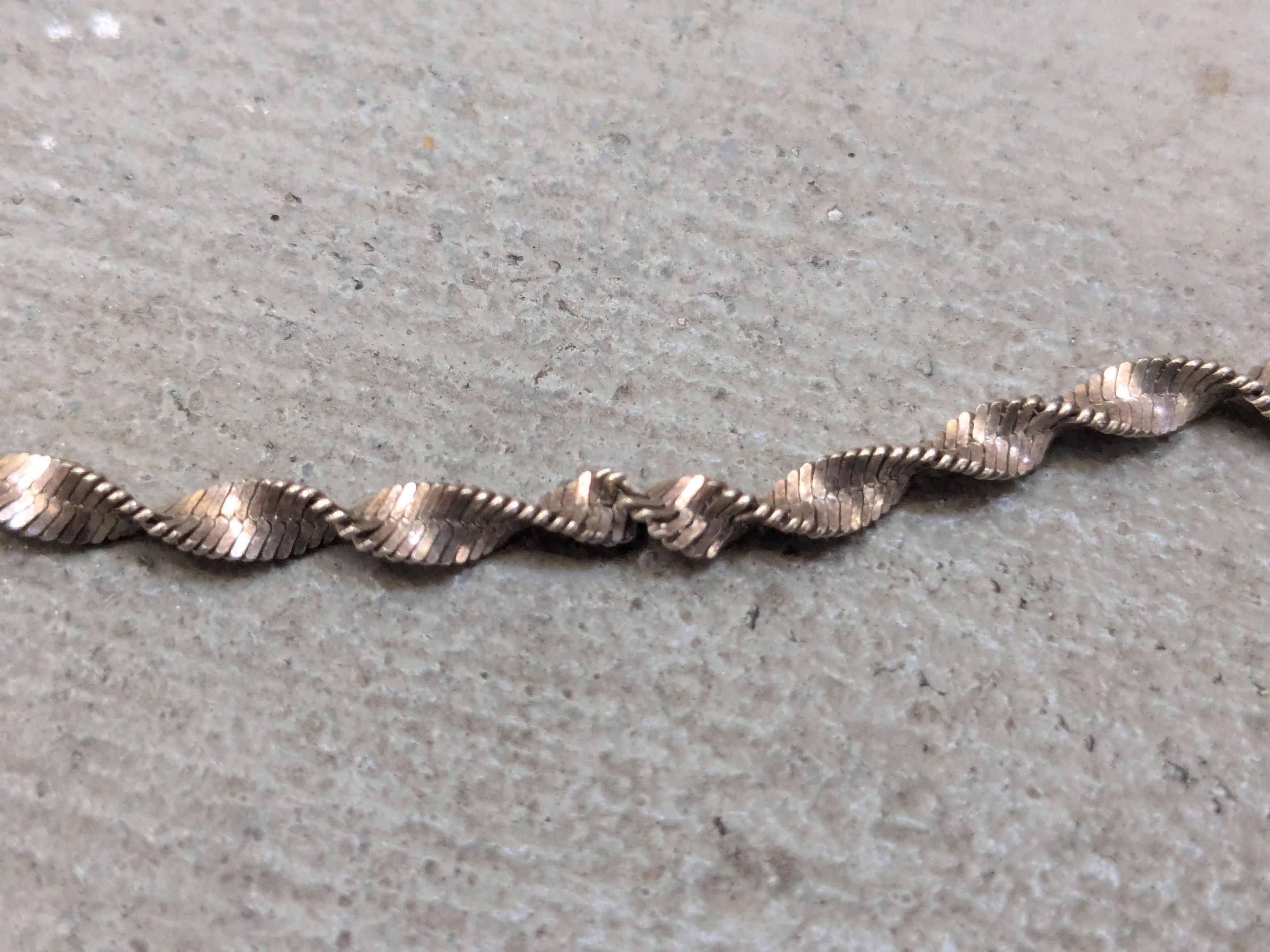 Jewelry Sterling Silver Necklace 24" Herringbone Twist Italy Size ONE SIZE - 10 Thumbnail