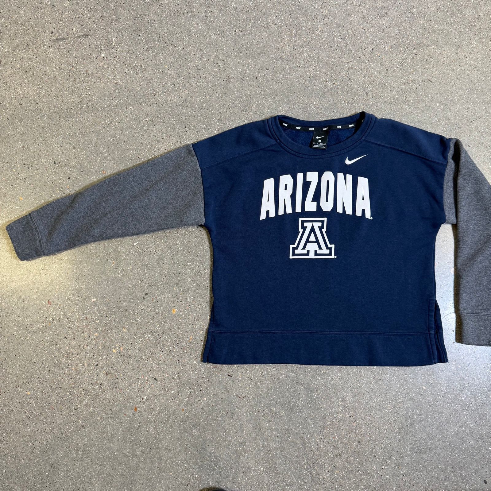 Nike Nike Arizona Wildcats Sweatshirt Crewneck XS Colorblock Logo Size US XS / EU 42 / 0 - 1 Thumbnail