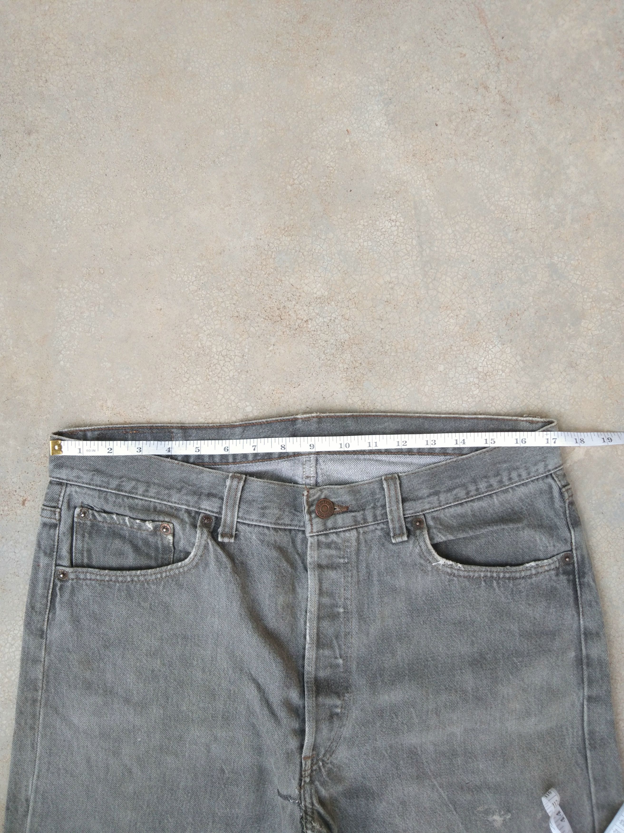 Levi's 80s Vintage Levi's 501 Made In USA Distressed Jeans 34x30 Size US 34 / EU 50 - 10 Thumbnail