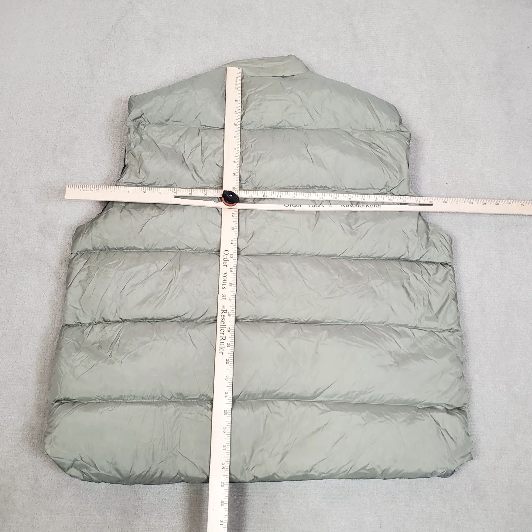 Vintage Cabela's Vest Mens XL Green Puffer Jacket Down Quilted Outdoor Logo Pockets Winter Spring Fall Casual Shirt? Size US XL / EU 56 / 4 - 7 Thumbnail