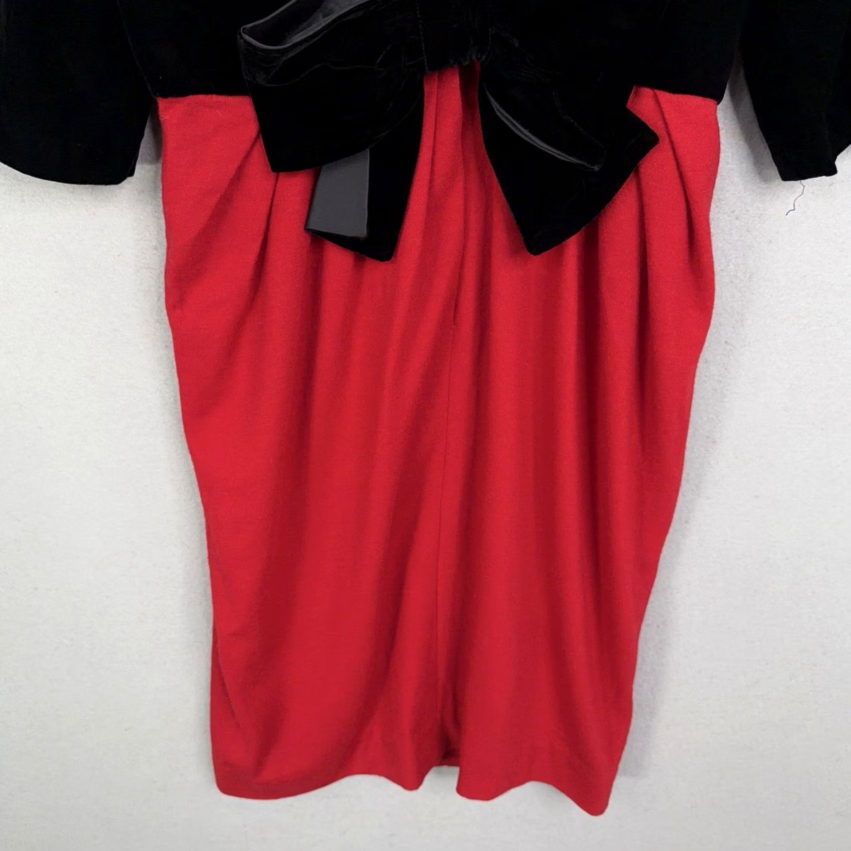 Oscar De La Renta VINTAGE Miss O by Oscar de la Renta Dress Womens 10 Black Red Velvet Bow Pencil Dress Mens? Size L / US 10 / IT 46 - 3 Thumbnail