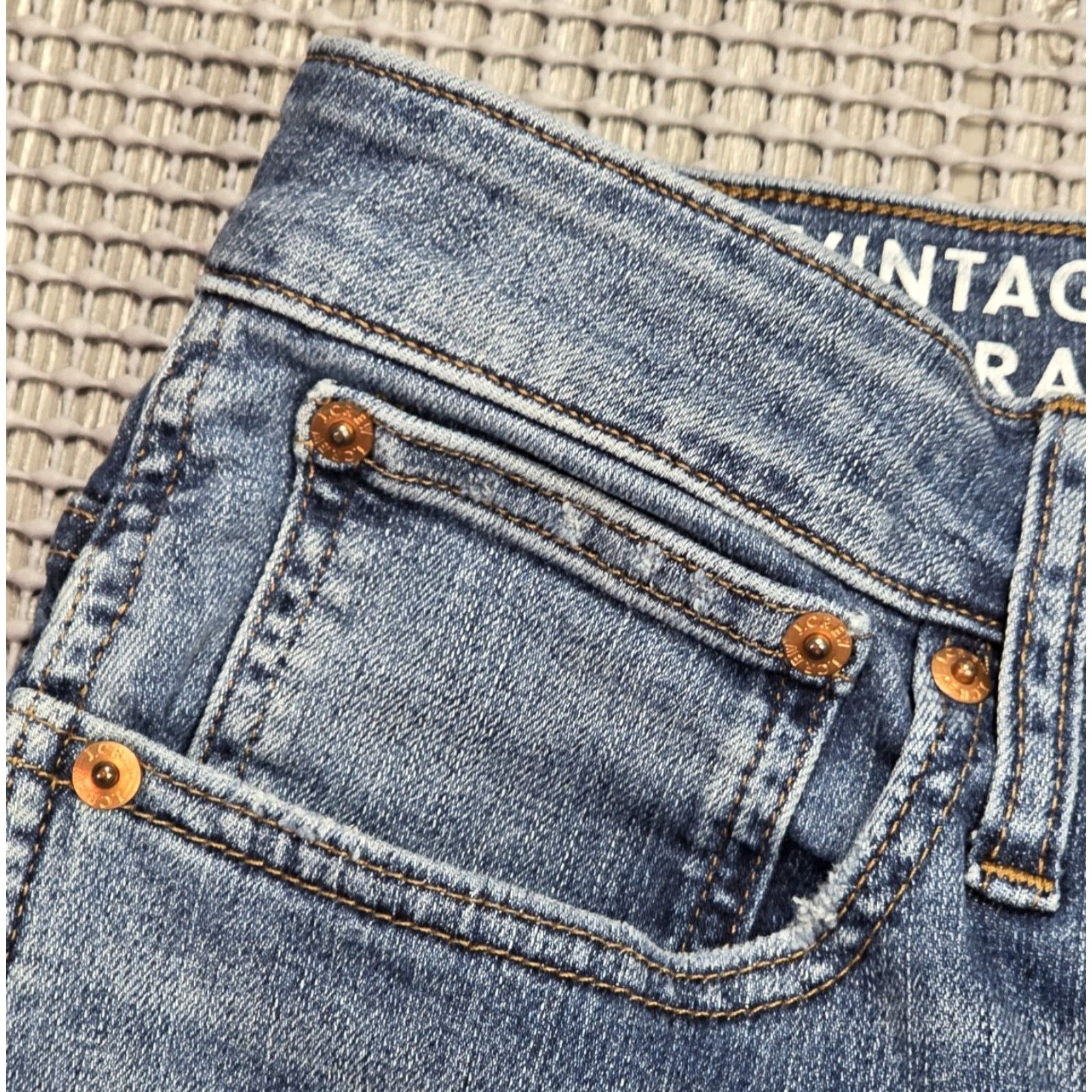 J.Crew VINTAGE J. CREW Jeans Slim Straight Blue 32 Tall 30 Distressed Medium Wash 32x30 Women's Jeans Size 24" / US 00 / IT 34 - 6 Thumbnail