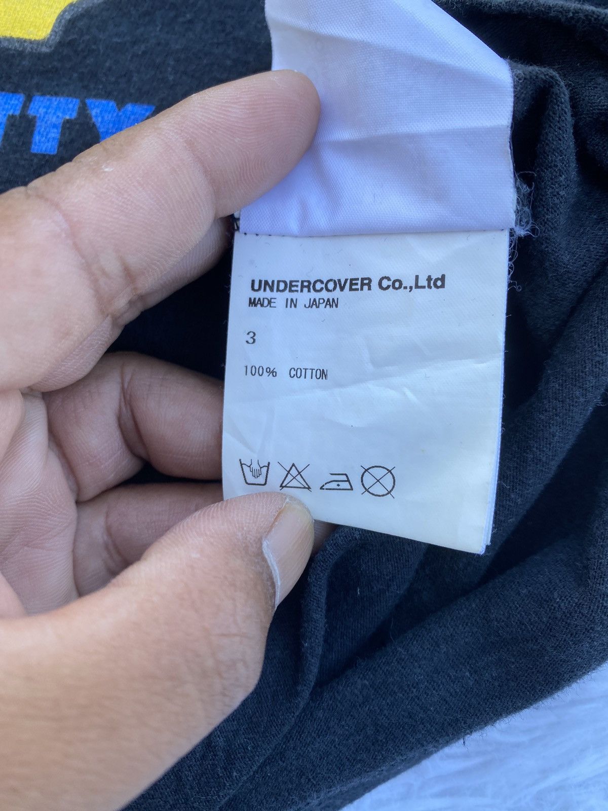 Undercover Rare Undercover by Jun Takahashi x Hello Kitty Black Tshirt Size US M / EU 48-50 / 2 - 20 Thumbnail