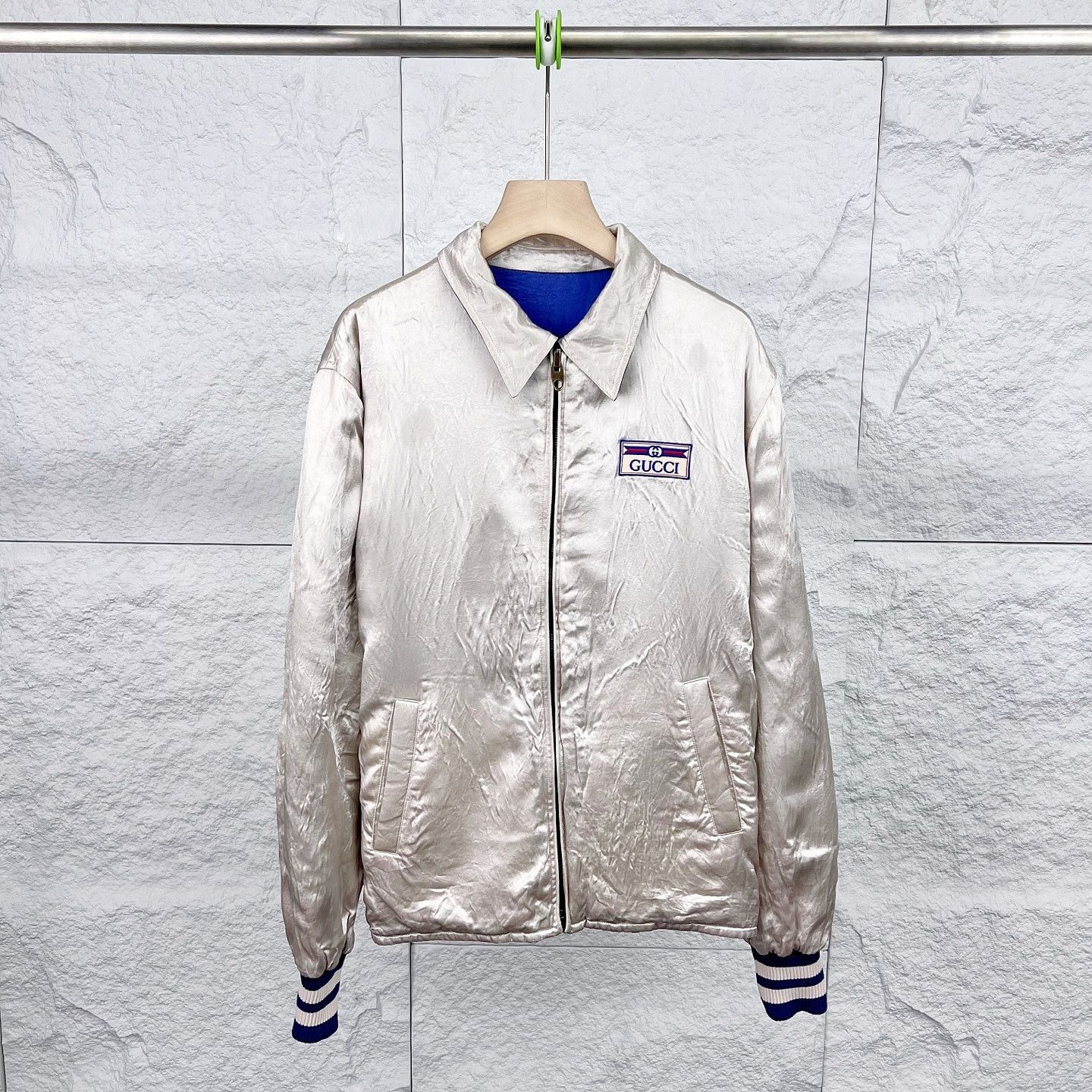 Gucci Gucci Reversible Logo Zip Jacket Size 46 Size US S / EU 44-46 / 1 - 1 Thumbnail