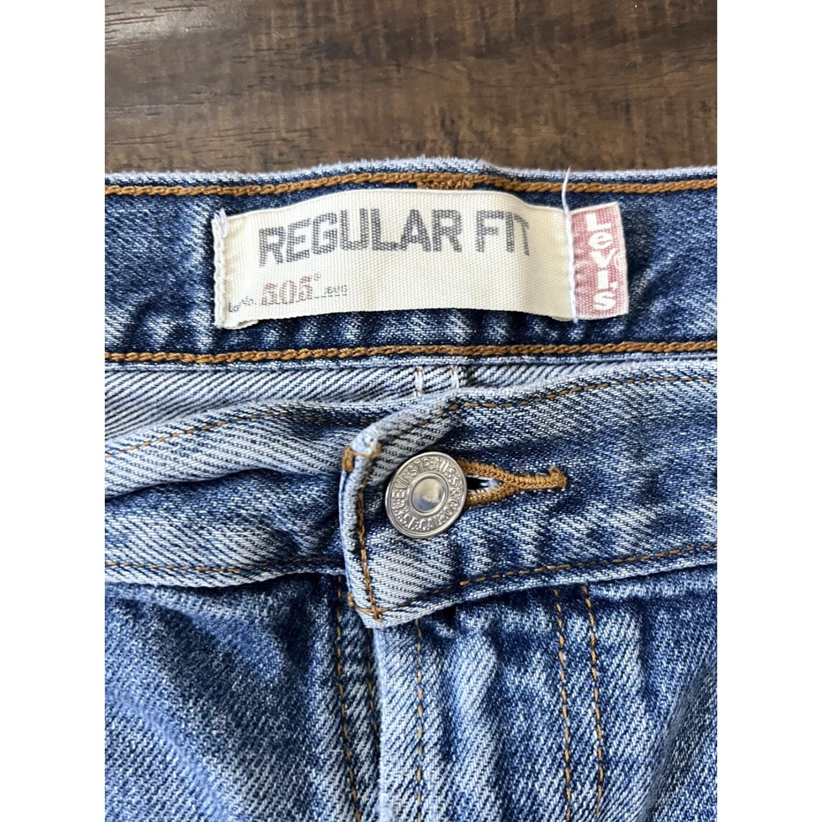 Levi's Vintage Levi's 505 Faded Denim Blue Jeans Pants 40 X 29 Distressed Washed Zipper Fly Size US 40 / EU 56 - 4 Thumbnail