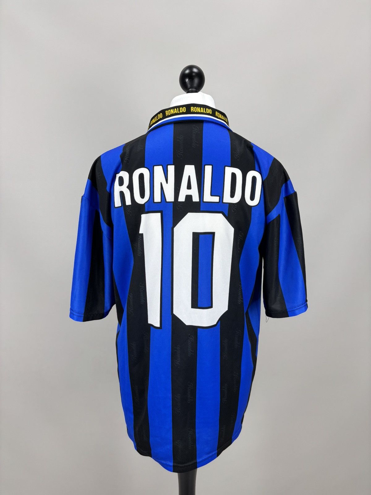 Other Mens t shirt Inter Milan Ronaldo Size L Color Blue Size US L / EU 52-54 / 3 - 8 Thumbnail