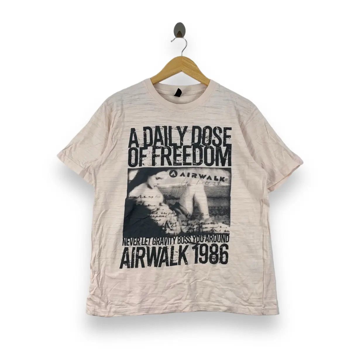 AIRWALK SKATEBOARD FREEDOM Rebel Tee Shirt
