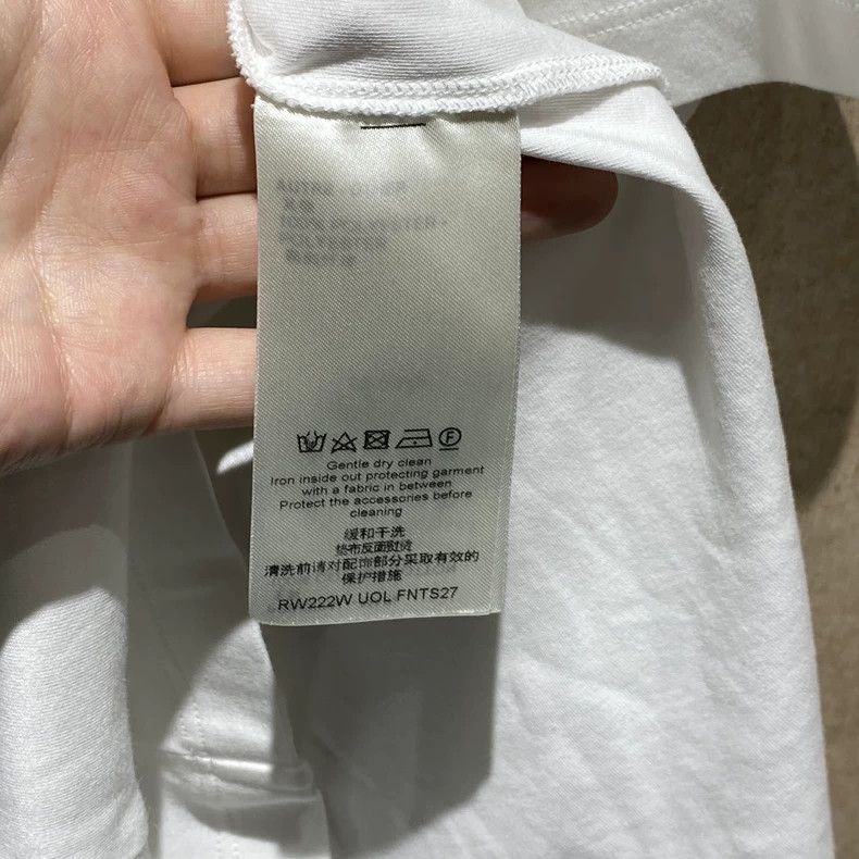 Louis Vuitton Louis Vuitton White embroidered logo short sleeve Size US M / EU 48-50 / 2 - 4 Thumbnail