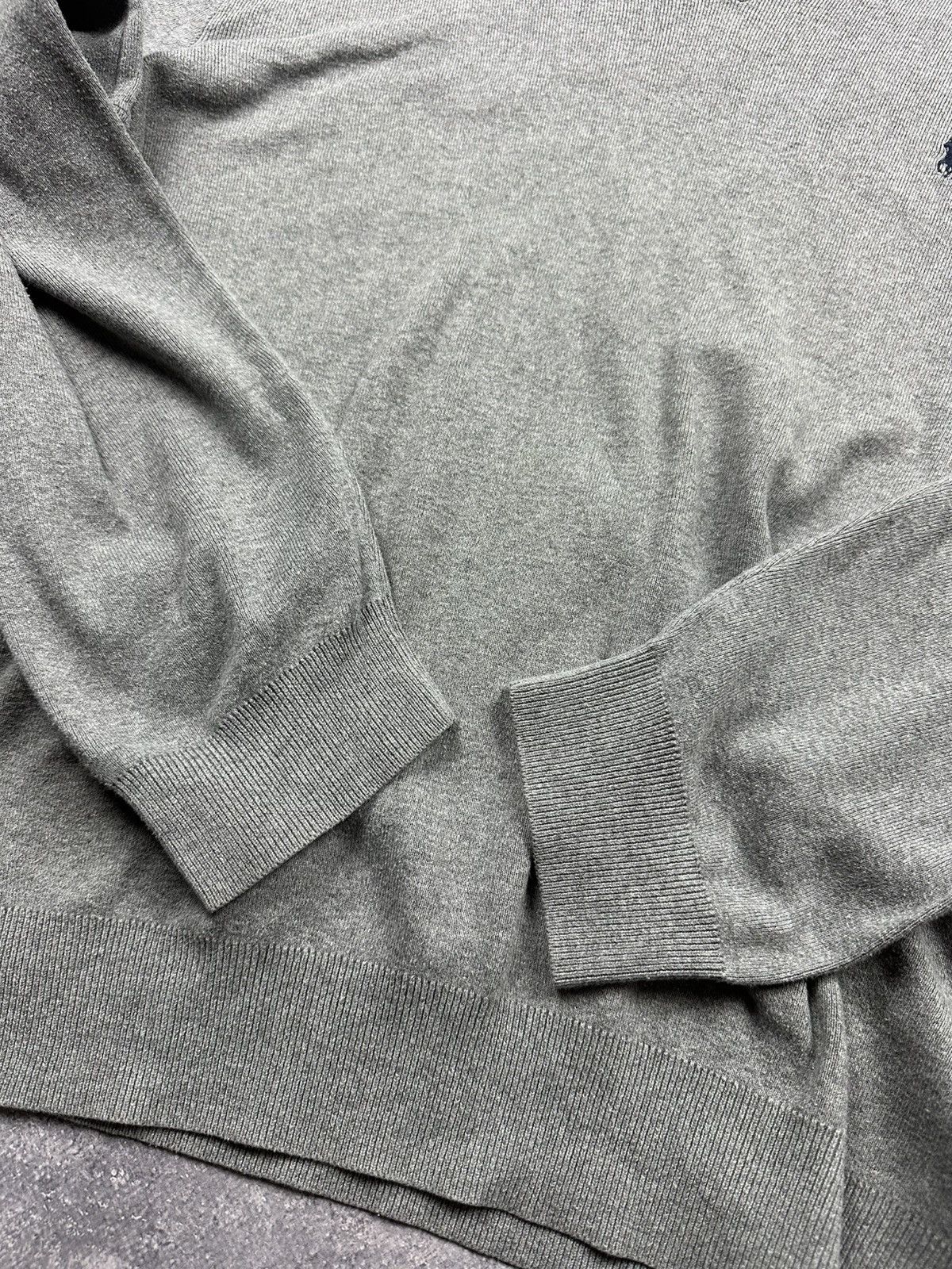 Polo Ralph Lauren Vintage Polo Ralph Lauren Grey V-Neck Sweater Jumper Pony Size US L / EU 52-54 / 3 - 10 Thumbnail