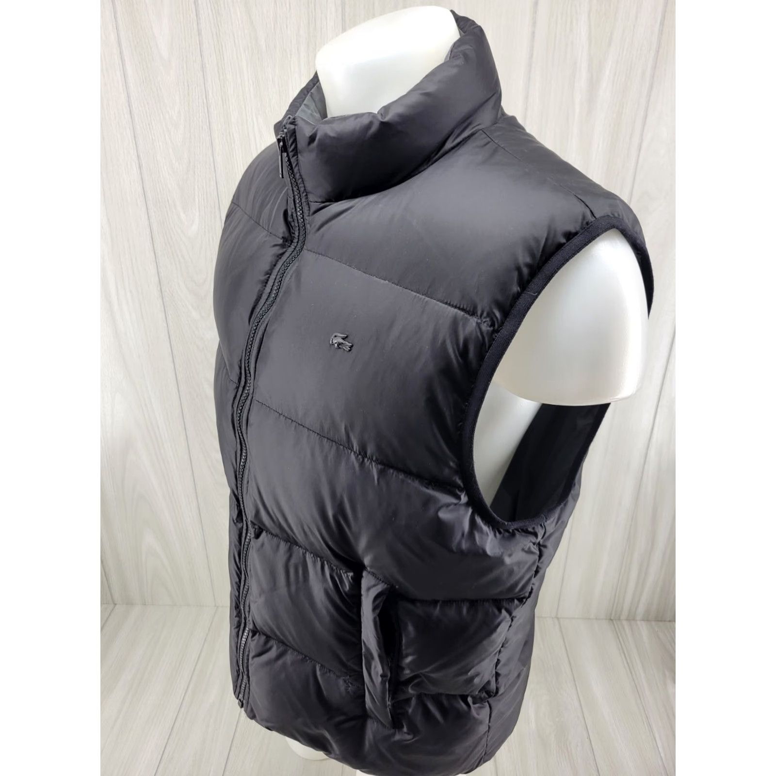 Lacoste LACOSTE Puffer Vest Women's Black 54/6 Outdoor Apparel Vest Sleeveless Contemporary Warmth 54/6 Womens Size XXL / US 16-18 / IT 52-54 - 3 Thumbnail