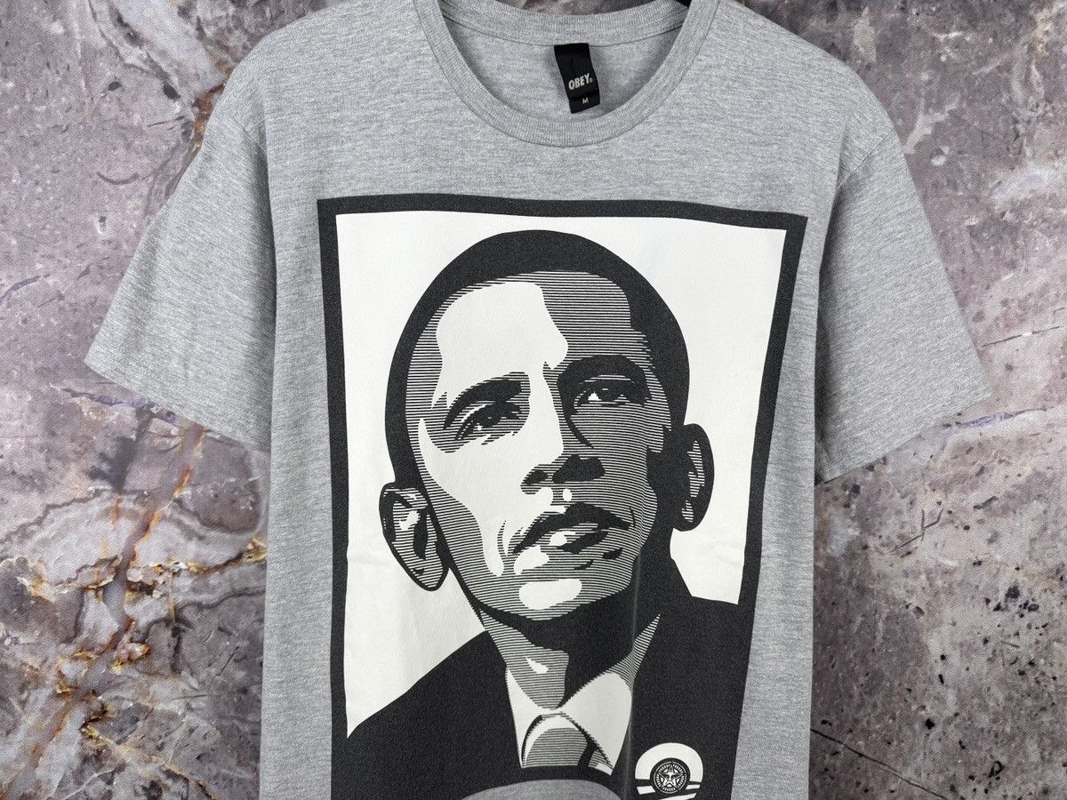 Obey Obey Graphic Portrait Print T-Shirt – Grey Short Sleeve Size US M / EU 48-50 / 2 - 3 Thumbnail