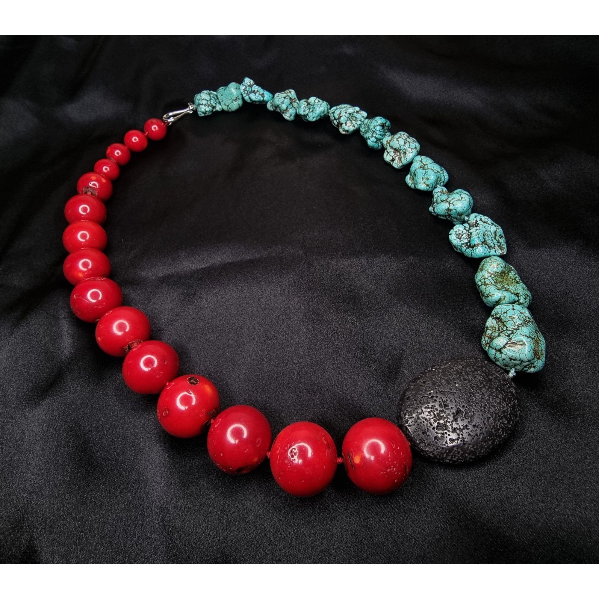 Vintage Large Genuine Coral & Turquoise Beaded Necklace With Black L Size ONE SIZE - 1 Thumbnail