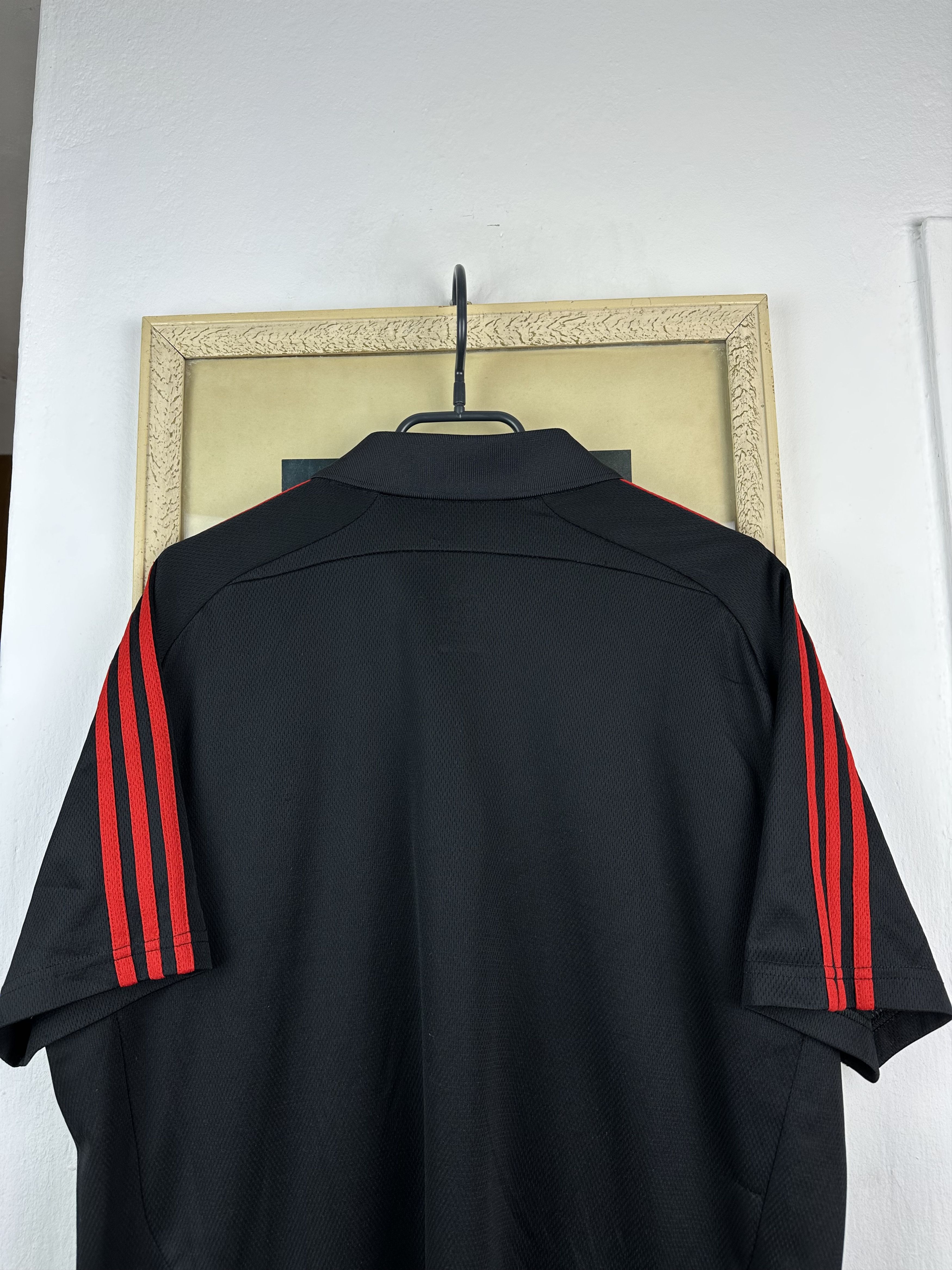 Adidas Vintage Adidas Liverpool Football Train Shirt Soccer Jersey Size US XL / EU 56 / 4 - 14 Thumbnail