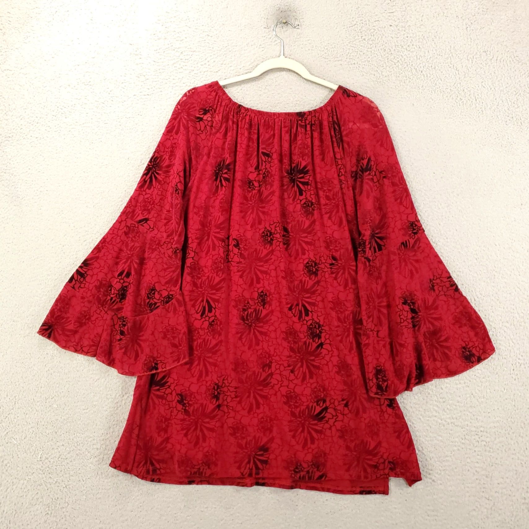 Vintage Calessa Blouse Women's M Red Floral Bell Sleeve Velvet Top Size M / US 6-8 / IT 42-44 - 7 Thumbnail