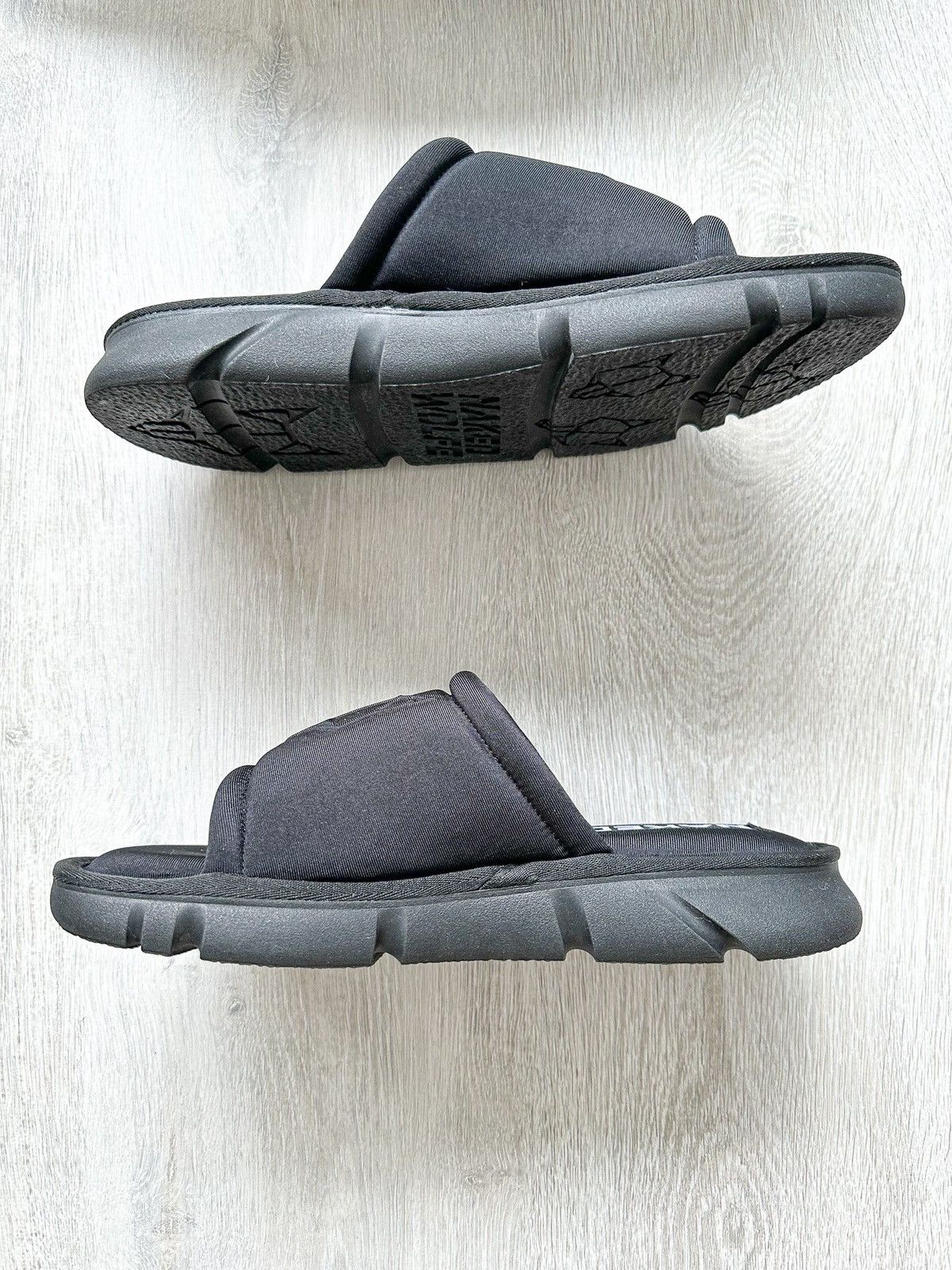 NAKED WOLFE NAKED WOLFE Black Wolf Embossed Nylon Open Toe Sandals Slide Size US 9 / EU 42 - 4 Thumbnail