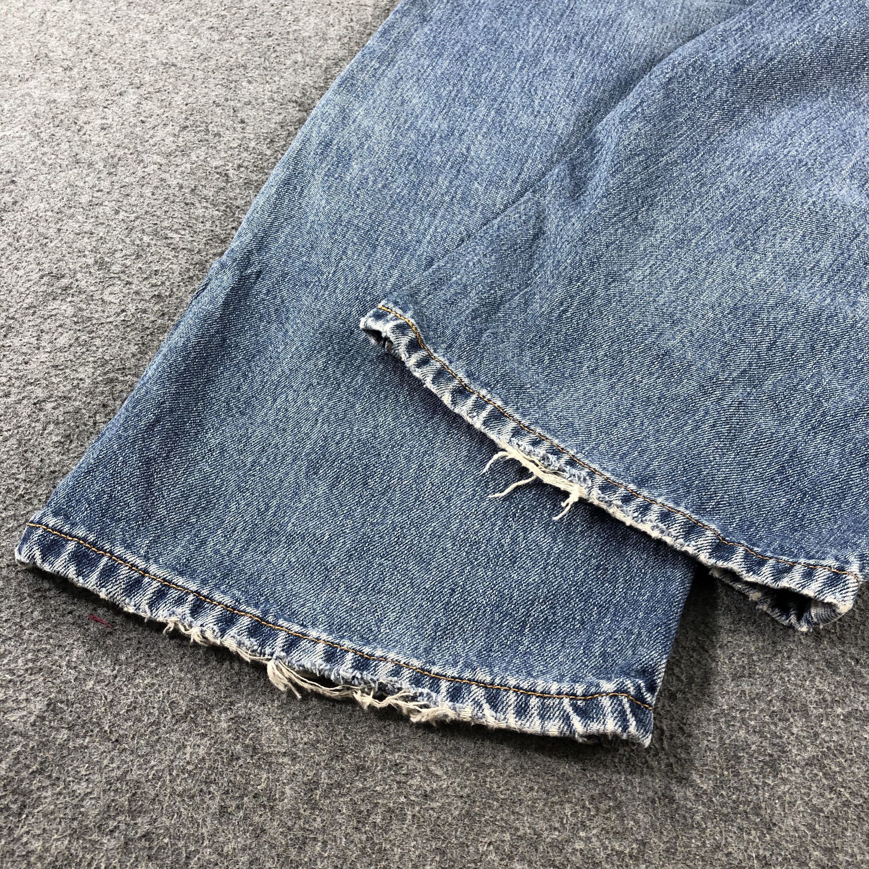 Levi's Vintage Blue Wash Levis 569 Jeans-J2470 Size US 35 - 6 Thumbnail