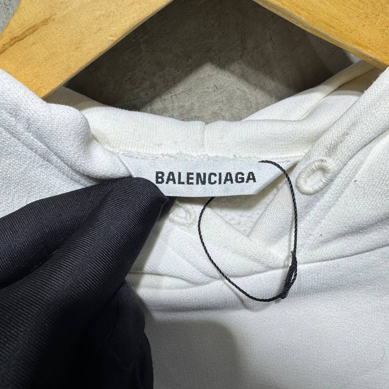 Balenciaga Balenciaga Wi-Fi Hoodie Size US L / EU 52-54 / 3 - 8 Thumbnail