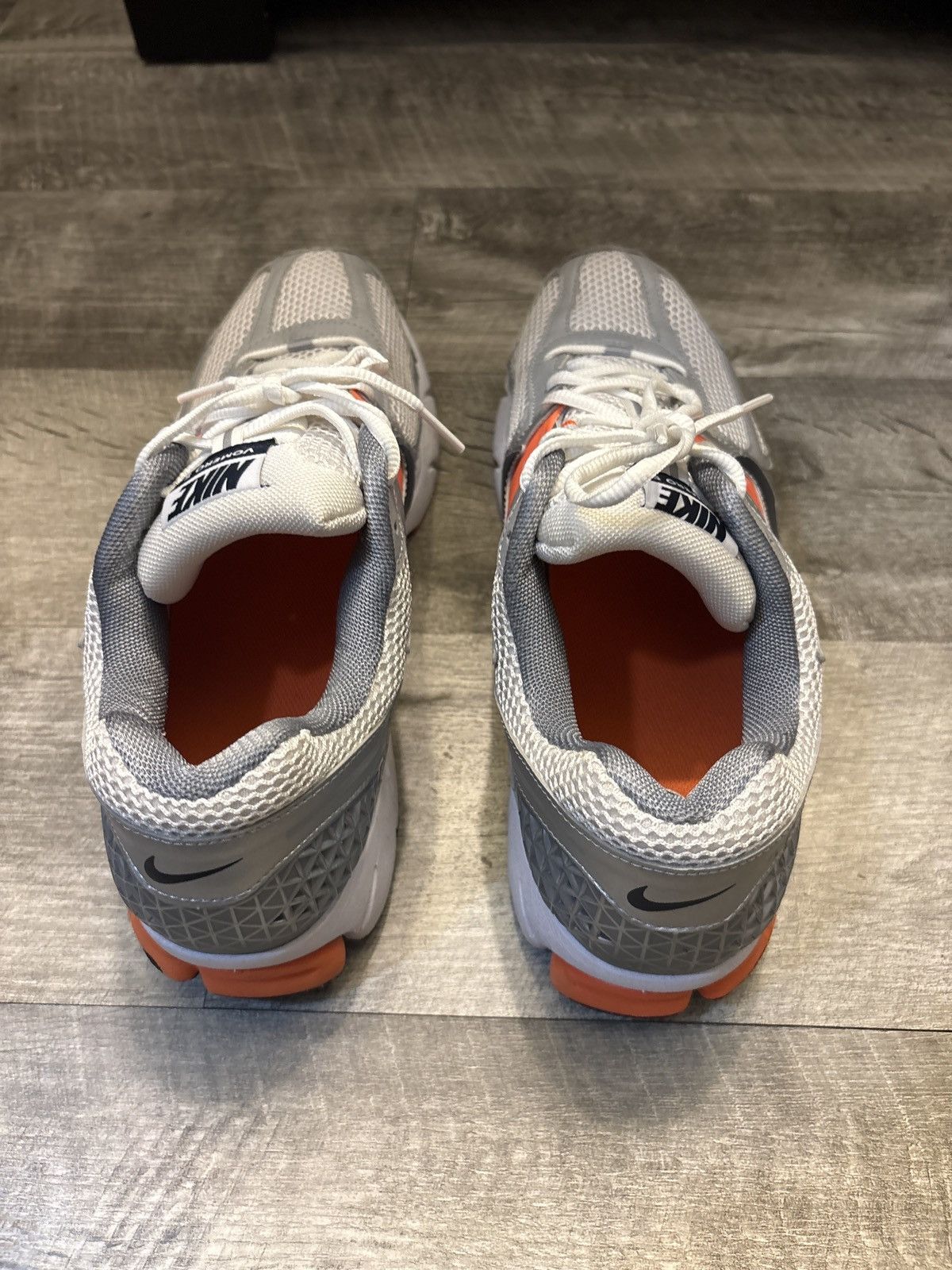 Nike Nike Zoom Vomero 5 Size US 12 / EU 45 - 4 Thumbnail