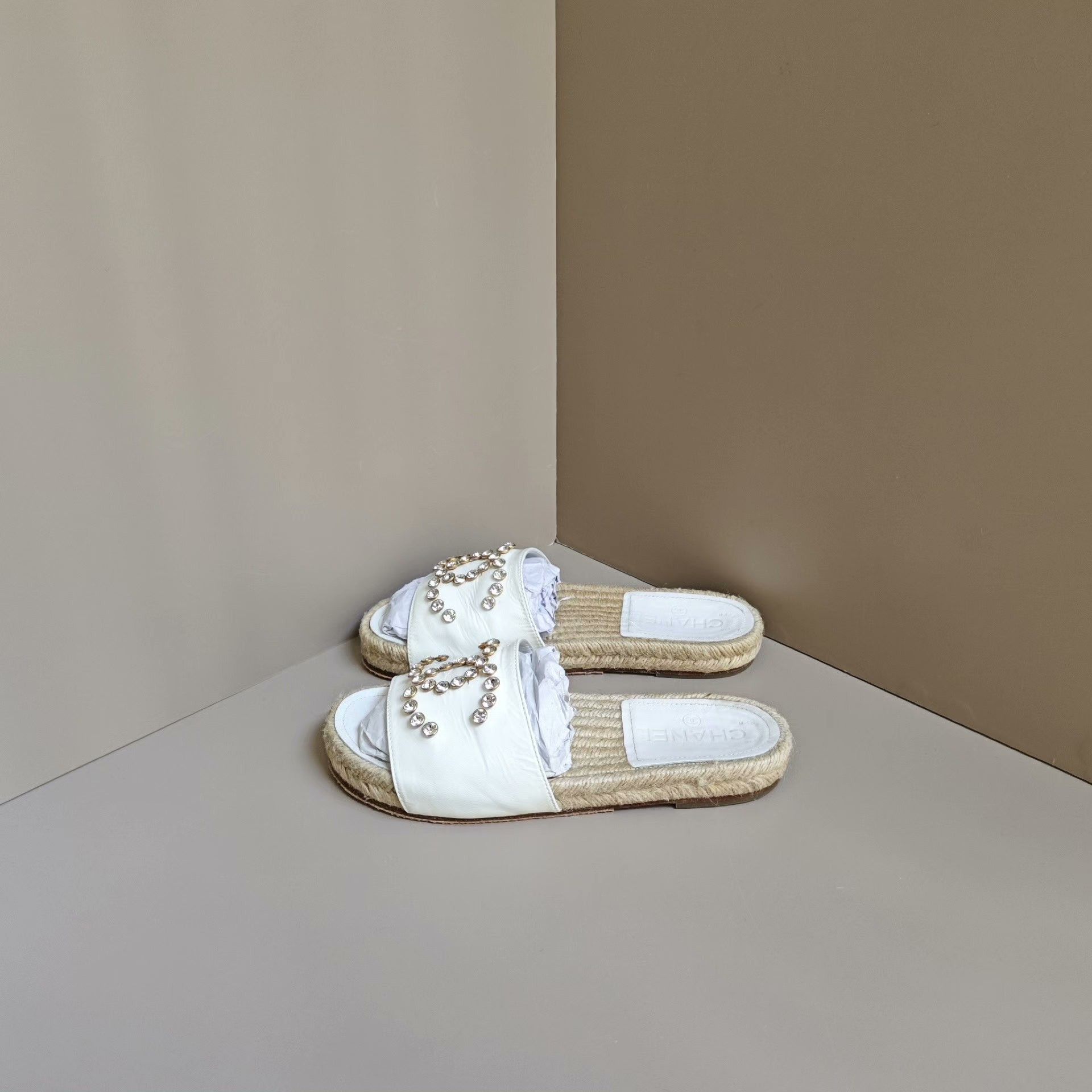 Chanel Chanel Retro Sandals us_5 Women Size US 5 / IT 35 - 1 Thumbnail