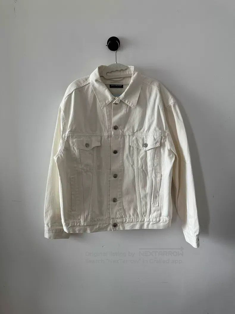 Balenciaga Balenciaga Back Logo Denim Jacket Size US S / EU 44-46 / 1 - 2 Thumbnail