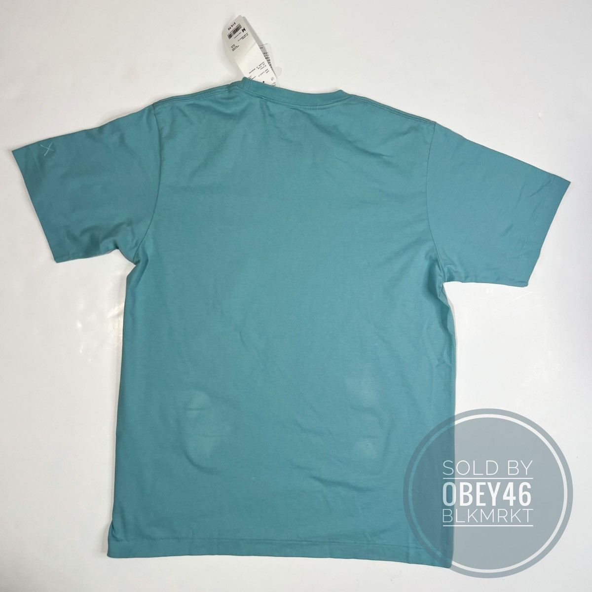 Kaws × Uniqlo Uniqlo Kaws X Sesame Street Grover BFF Tee Green Size M Size US M / EU 48-50 / 2 - 3 Thumbnail