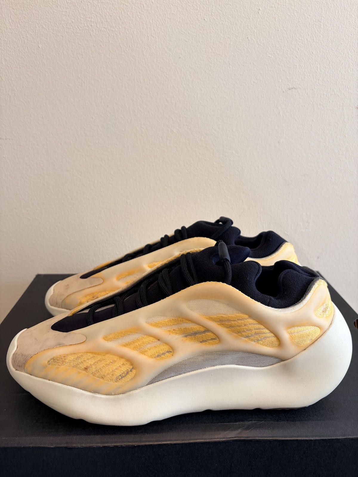 Yeezy Adidas Yeezy 700 V3 Mono Safflower Shoes (Size 11) Size US 11 / EU 44 - 4 Thumbnail