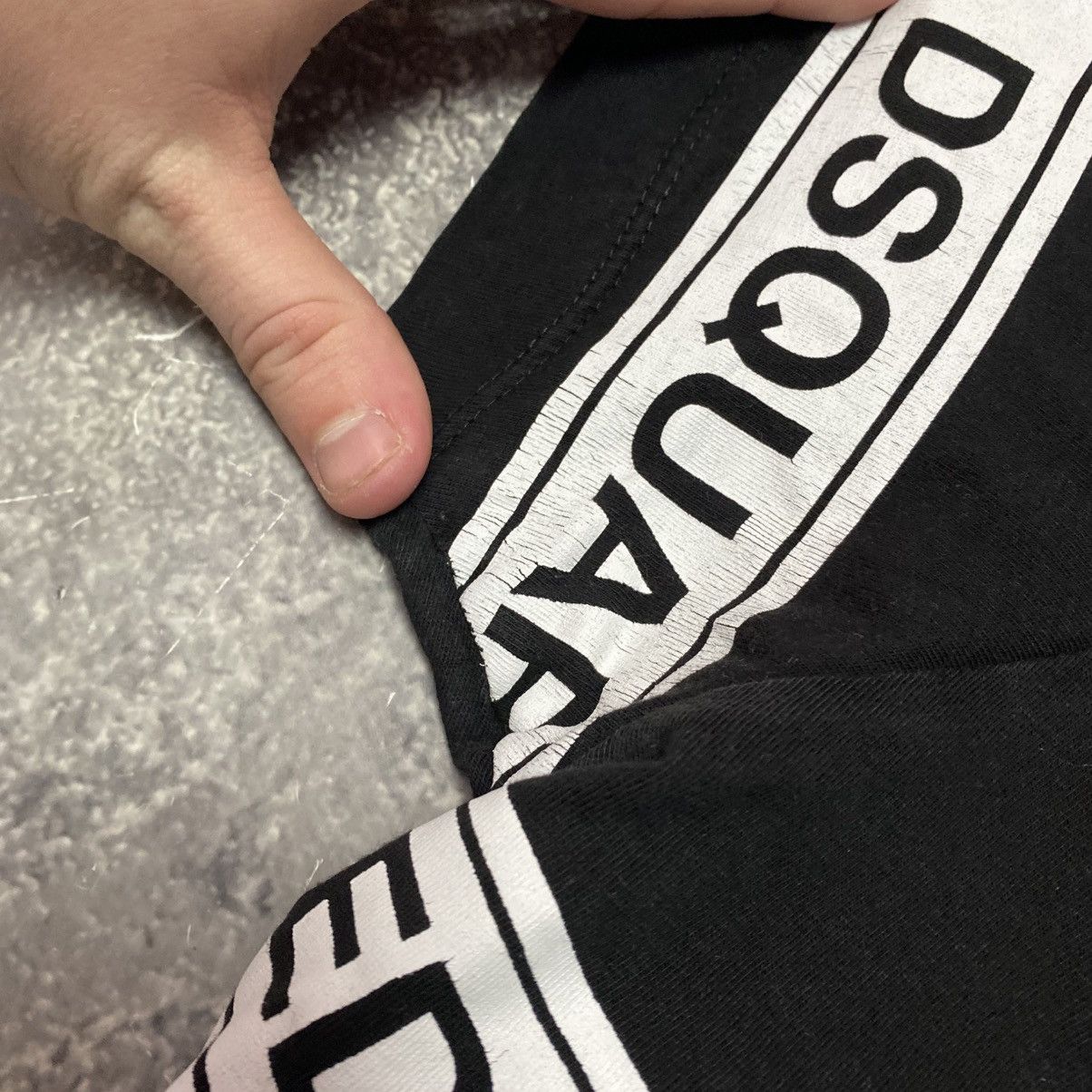 Dsquared2 Designer Dsquared2 Big Logo y2k opium tee size S Size US S / EU 44-46 / 1 - 6 Thumbnail