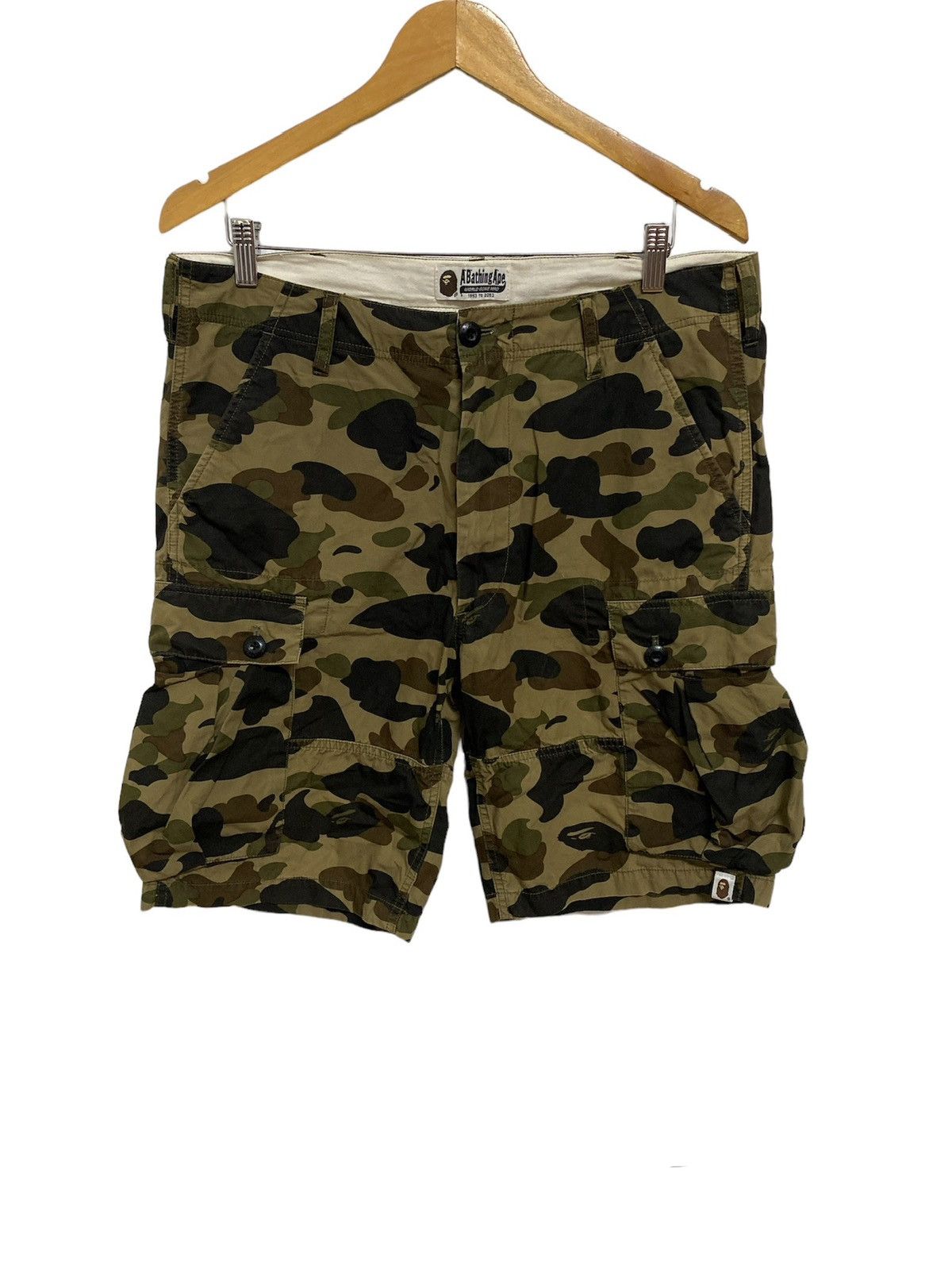 Bape BAPE A Bathing Ape 1st Camo Short Cargo Pants Size US 36 / EU 52 - 1 Thumbnail