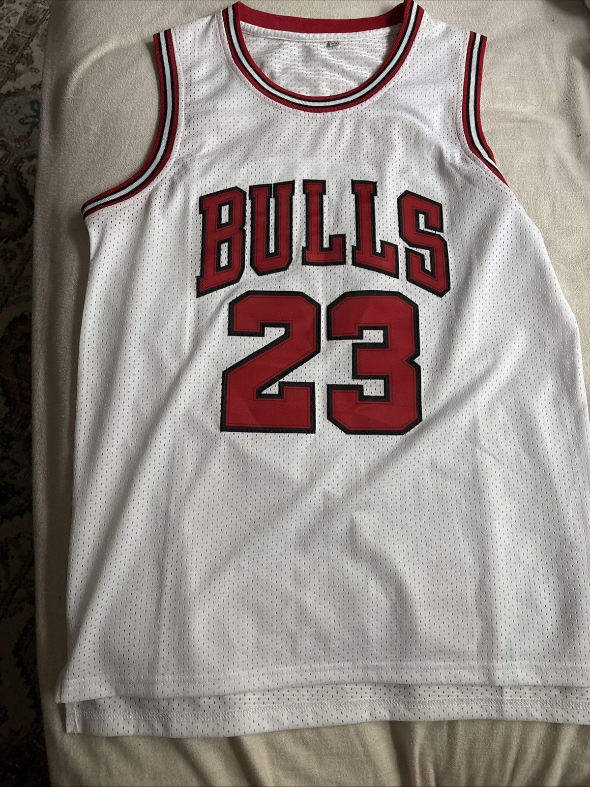 Other New Jordan Chicago Bulls Jersey Men’s S- 2 White Size US S / EU 44-46 / 1 - 2 Thumbnail