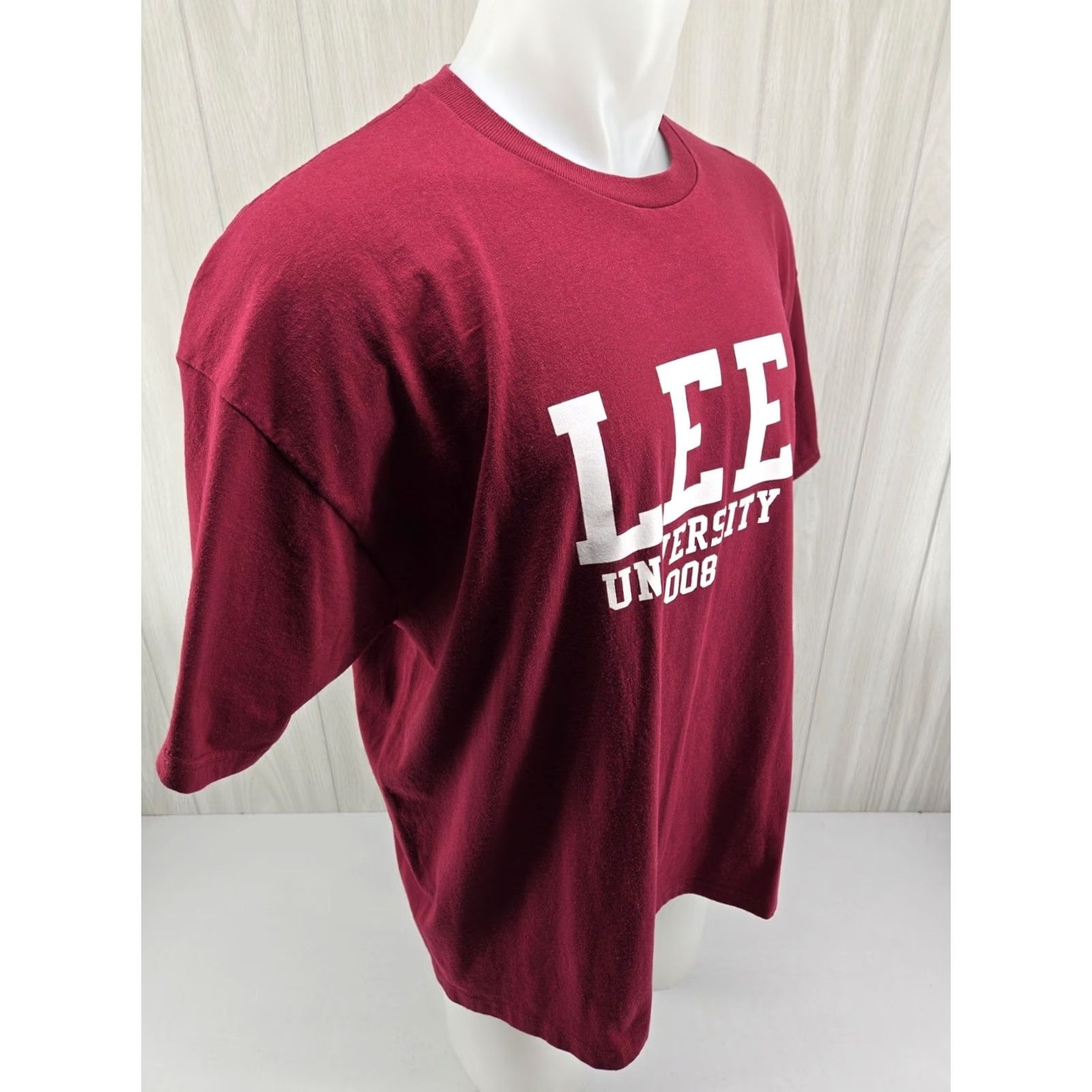 Fruit Of The Loom VINTAGE LEE University T Shirt Spellout Graphic 2XL Red Cotton Jersey Crew Neck Short Sleeve Men US Size US XXL / EU 58 / 5 - 7 Thumbnail