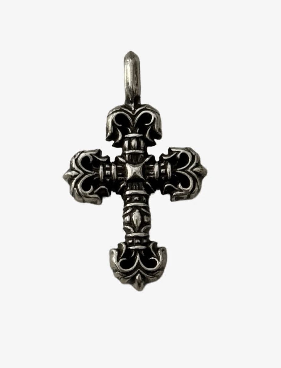 Chrome Hearts Chrome Hearts Tiny Filigree Cross Brandnew with Pouch Size ONE SIZE - 3 Thumbnail