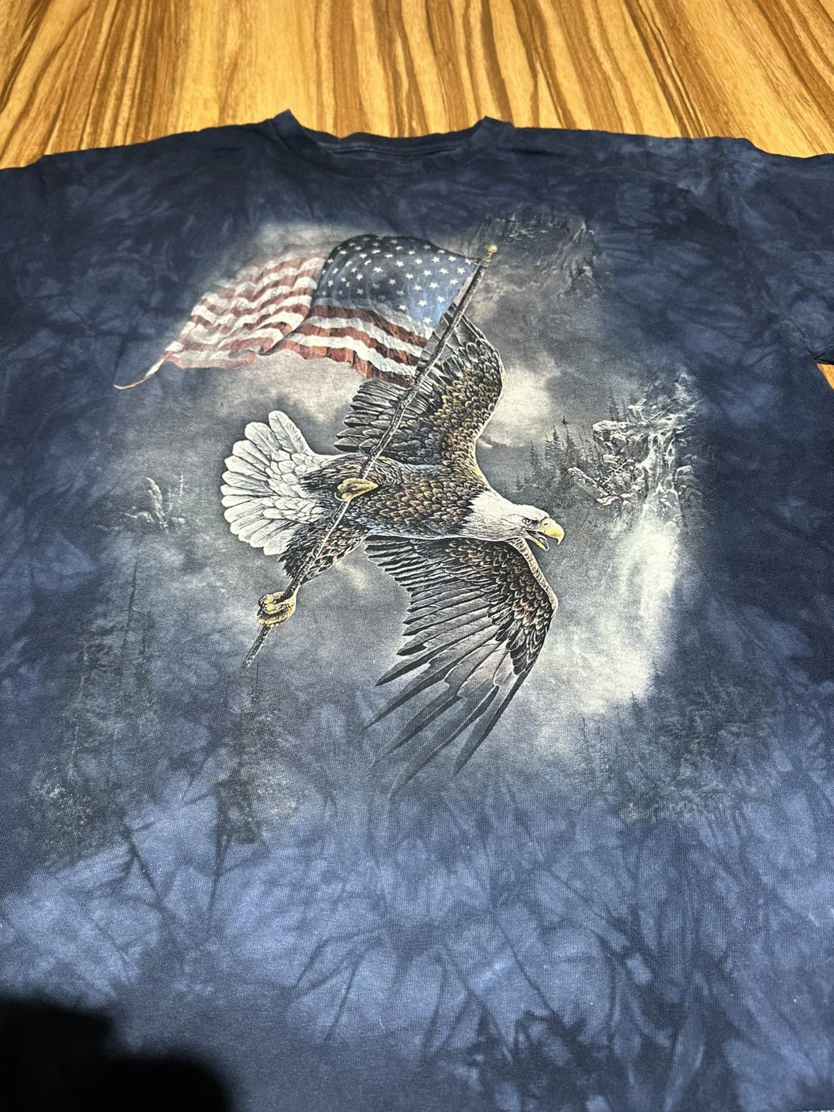 The Mountain The Mountain Navy Tie Dye Eagle With flag Graphic T-Shirt Size US L / EU 52-54 / 3 - 4 Thumbnail