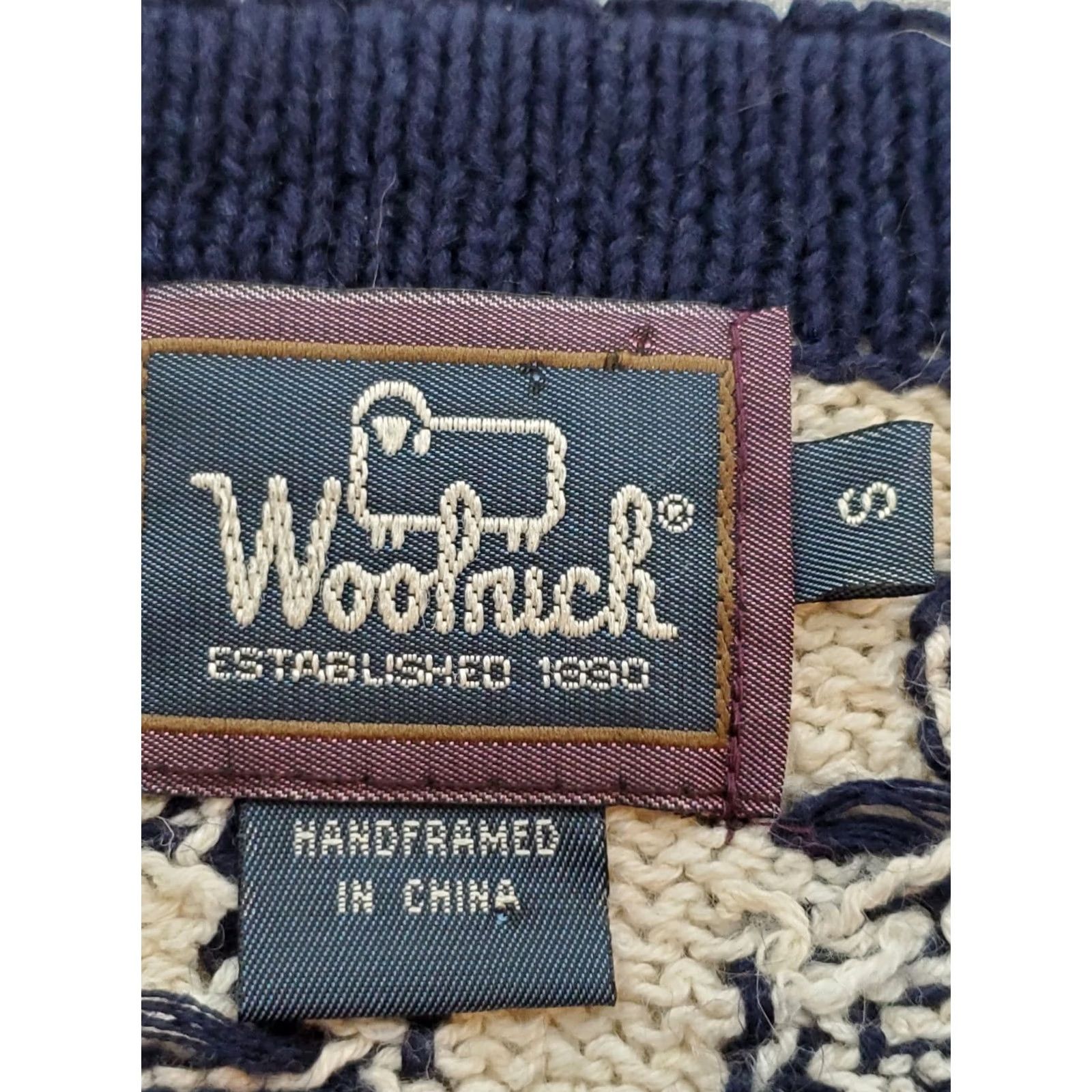 Vintage VTG Woolrich Holiday Cardigan Sweater Red White Blue Snowflake Buttons Size S Size S / US 4 / IT 40 - 6 Thumbnail