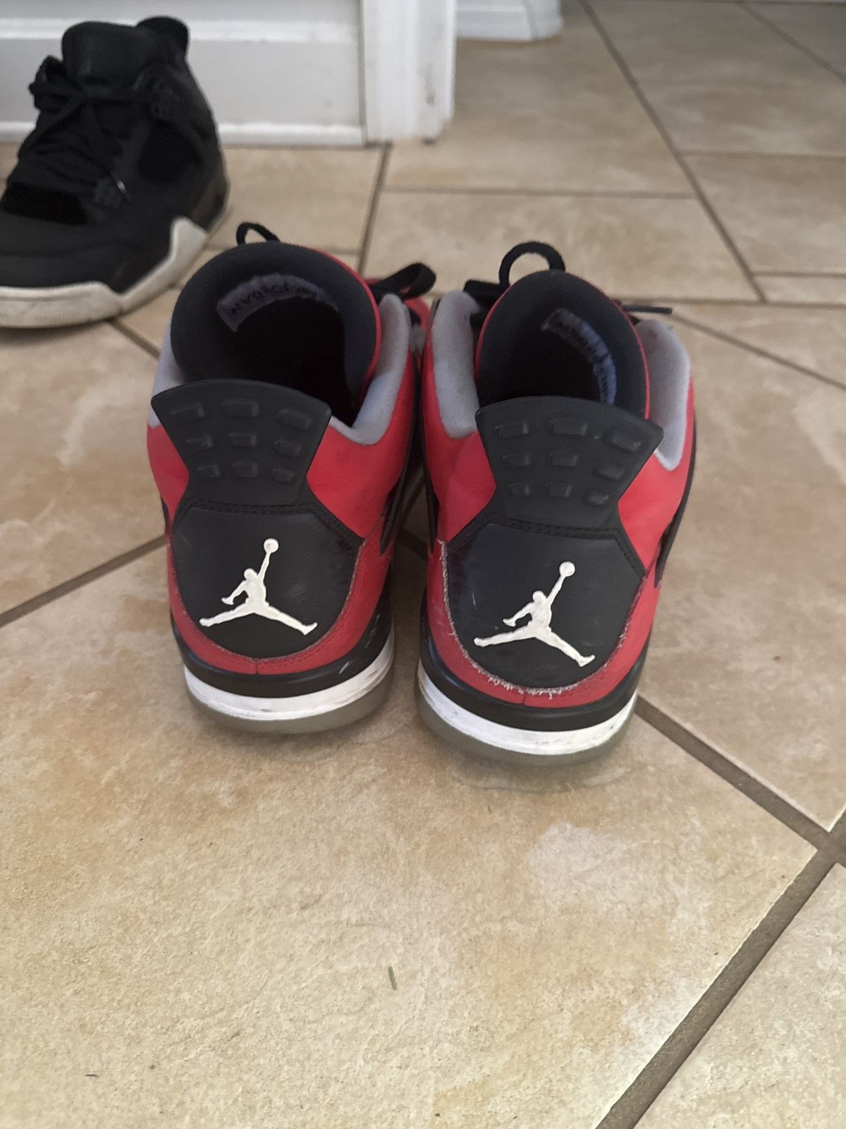 Jordan Brand Jordan 4 red Size US 11 / EU 44 - 3 Thumbnail
