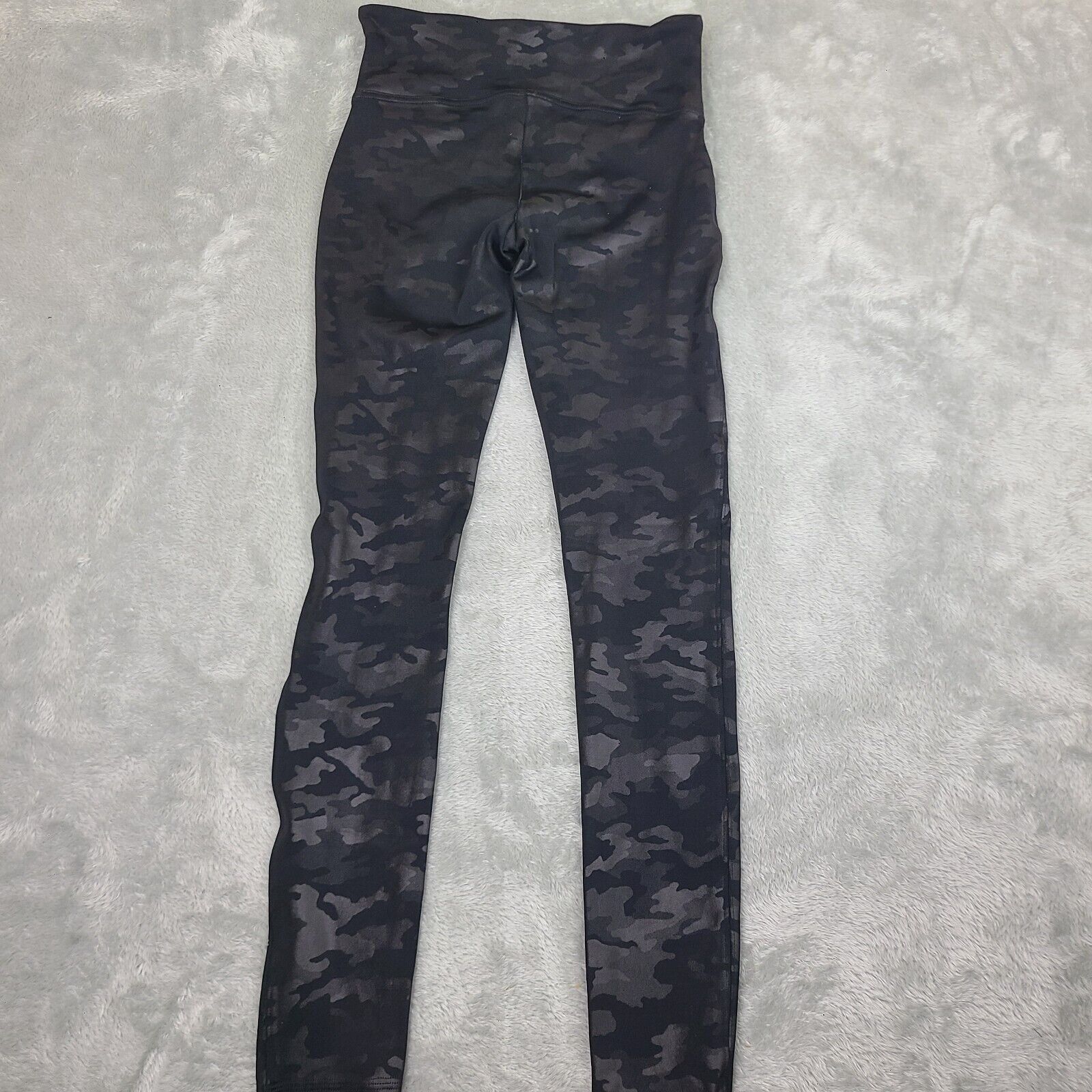Spanx Spanx Black Faux Leather Black Camo Camouflage Leggings Size Size 33" - 9 Thumbnail