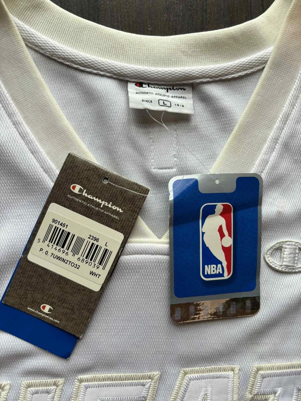 Champion NEW Shaquille O'Neal Miami Heat allwhite NBA jersey size L Size US L / EU 52-54 / 3 - 3 Thumbnail