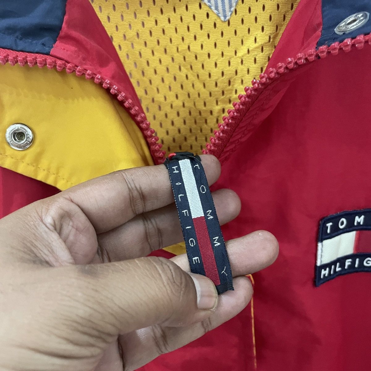 Tommy Hilfiger Tommy Hilfiger Big Logo Jacket Size US XL / EU 56 / 4 - 3 Thumbnail