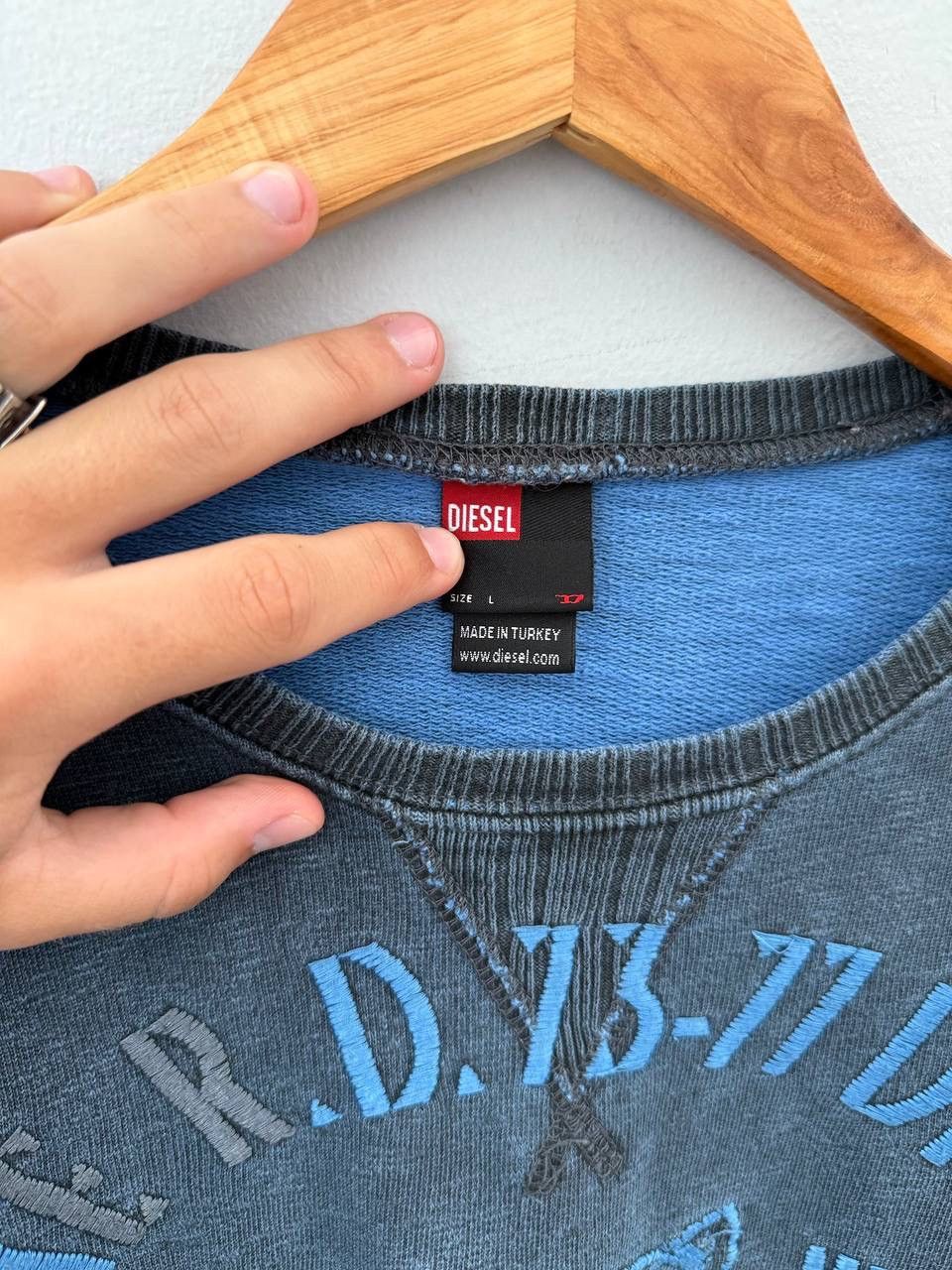 Diesel Vintage 90s Diesel Sweatshirt Size US L / EU 52-54 / 3 - 5 Thumbnail
