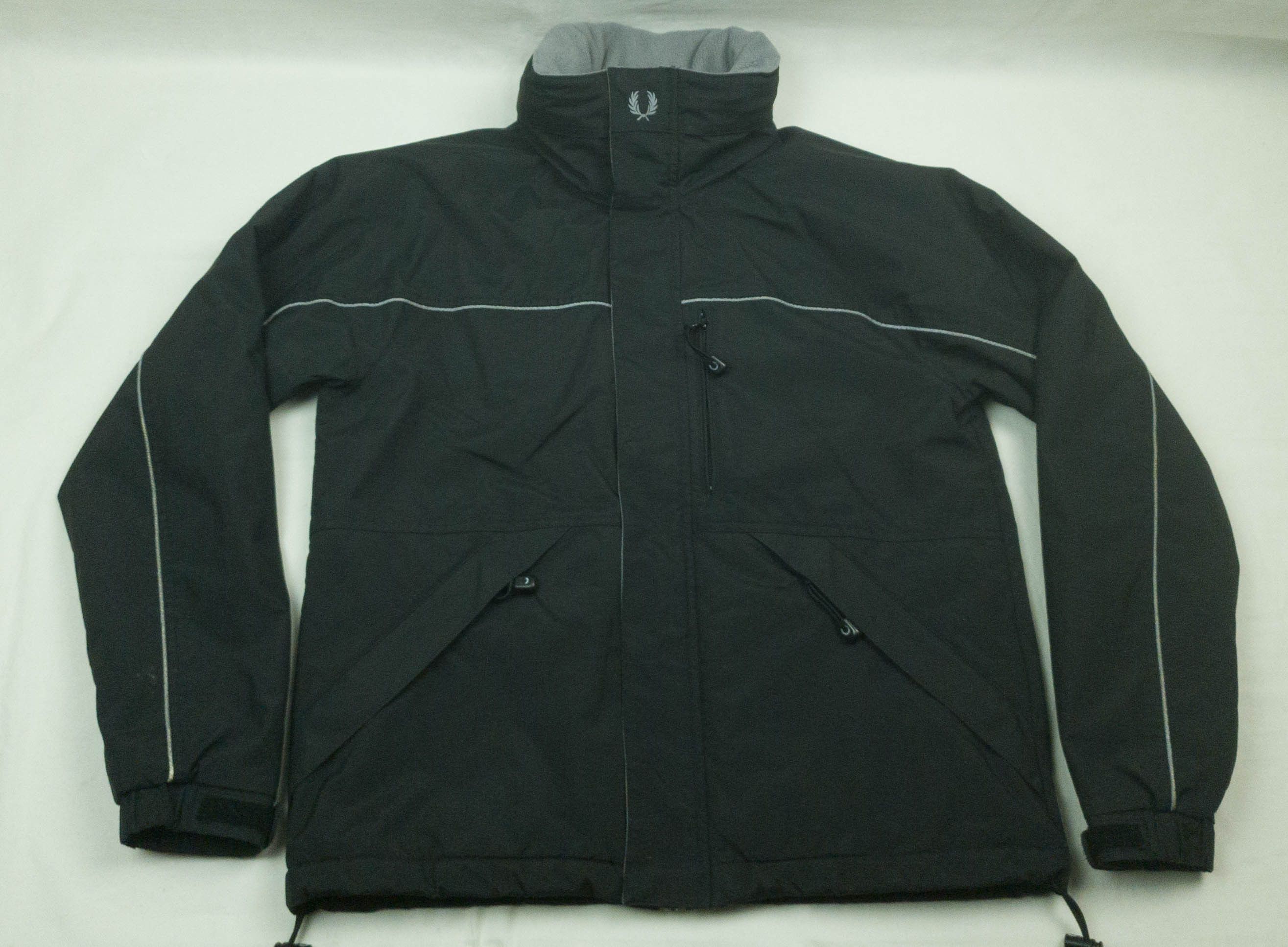 Fred Perry -- Fred Perry mens jacket hoody linning size S-M ( LABEL S) Size US S / EU 44-46 / 1 - 3 Thumbnail