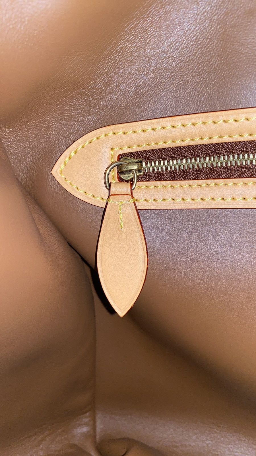 Louis Vuitton Louis Vuitton 40 Speedy P9 Bandouliere Duffel bag Keepall Size 40 - 21 Thumbnail