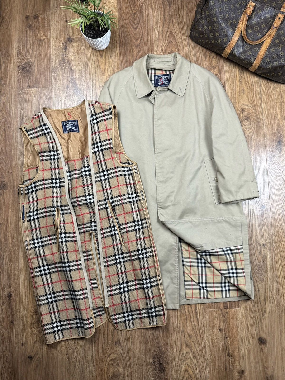 Burberry Vintage trench coat Burberry original luxury streetwear item Size XL / US 12-14 / IT 48-50 - 1 Thumbnail